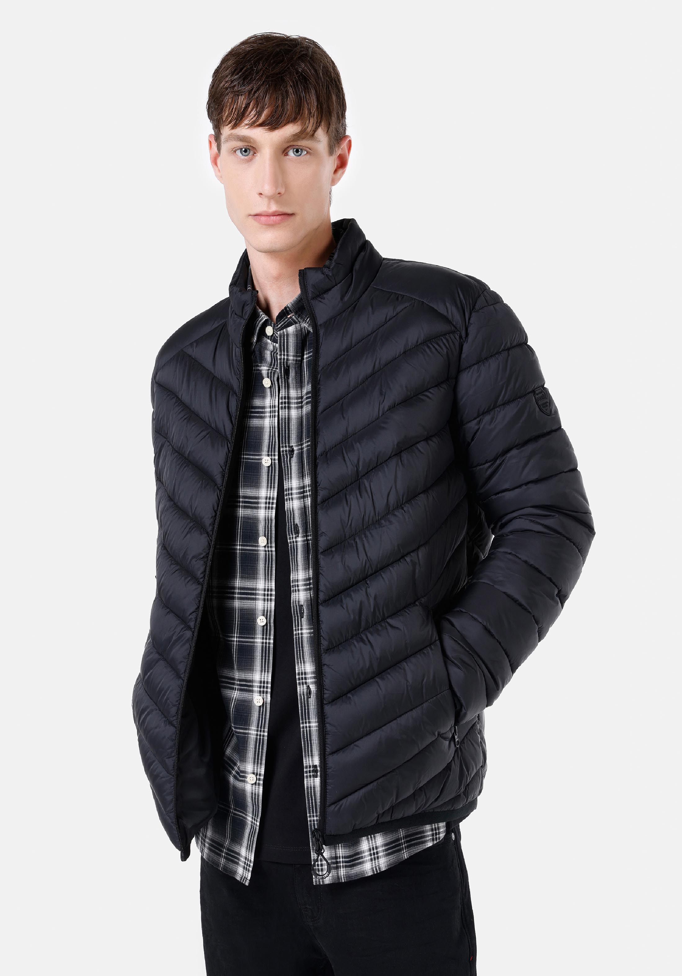 Показати інформацію про Дута Куртка Чоловіча Чорна Приталеного Крою Cl1062510