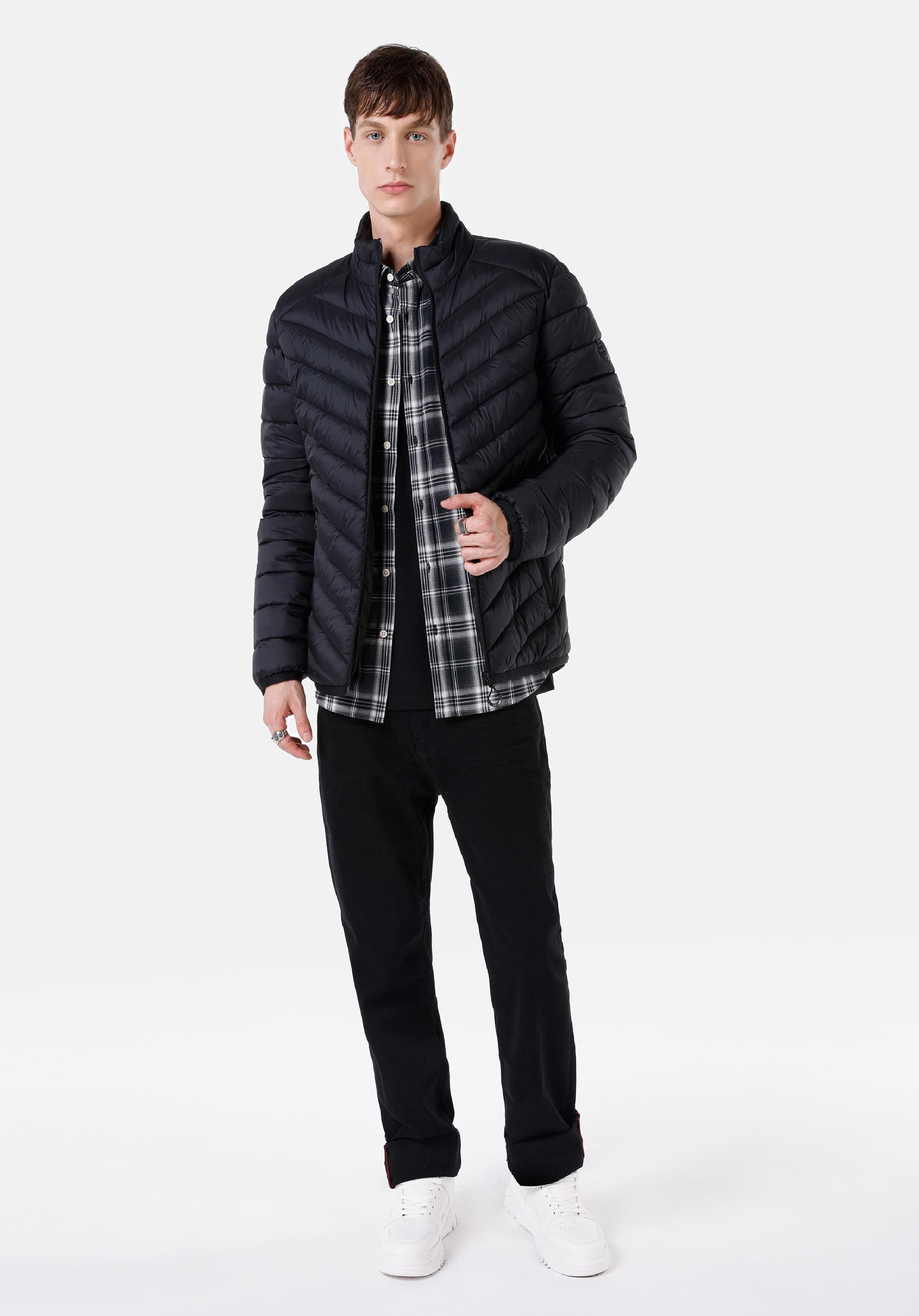 Показати інформацію про Дута Куртка Чоловіча Чорна Приталеного Крою Cl1062510