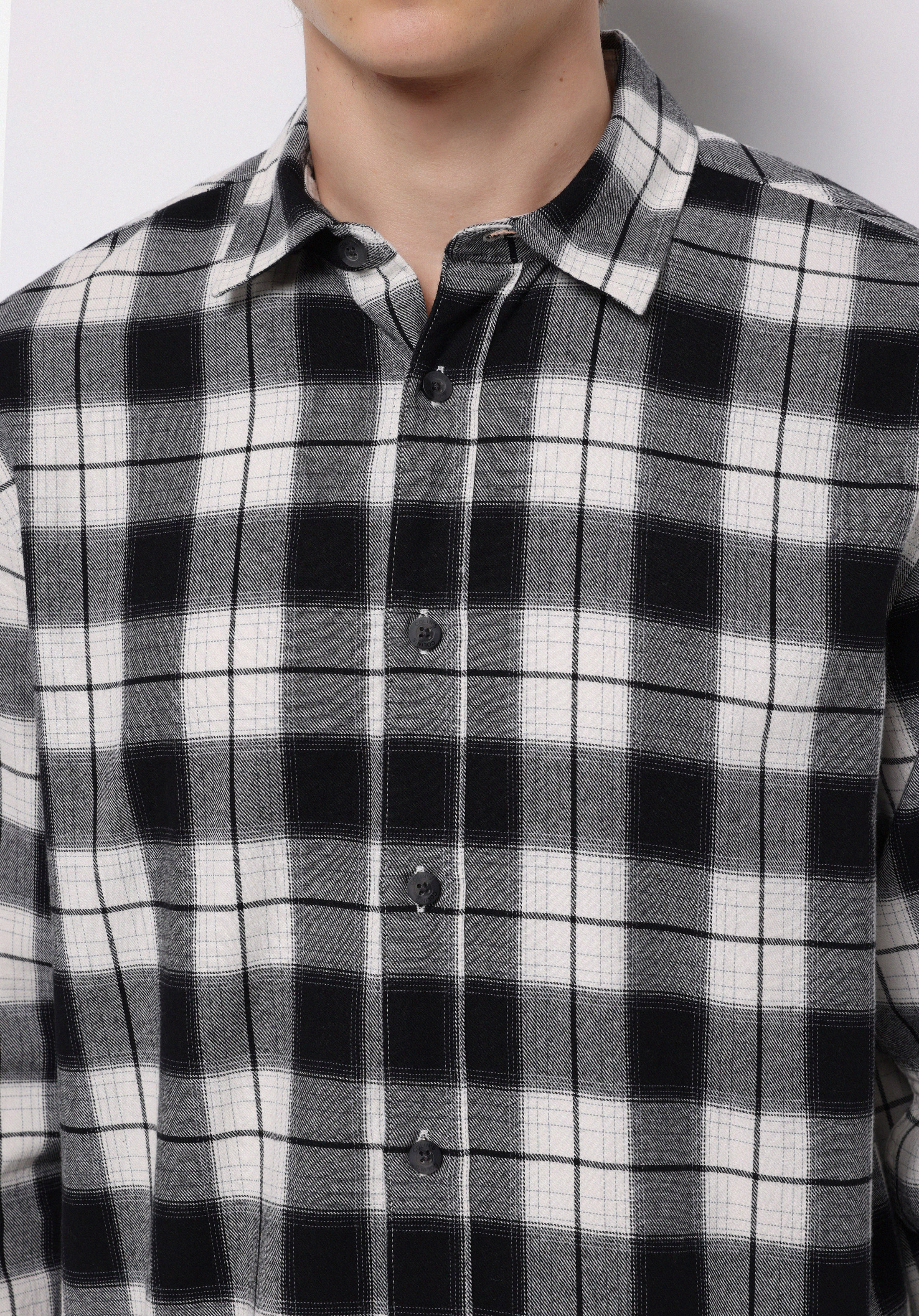 Показати інформацію про Сорочка З Довгим Рукавом Чоловіча Чорна  Cl1076512