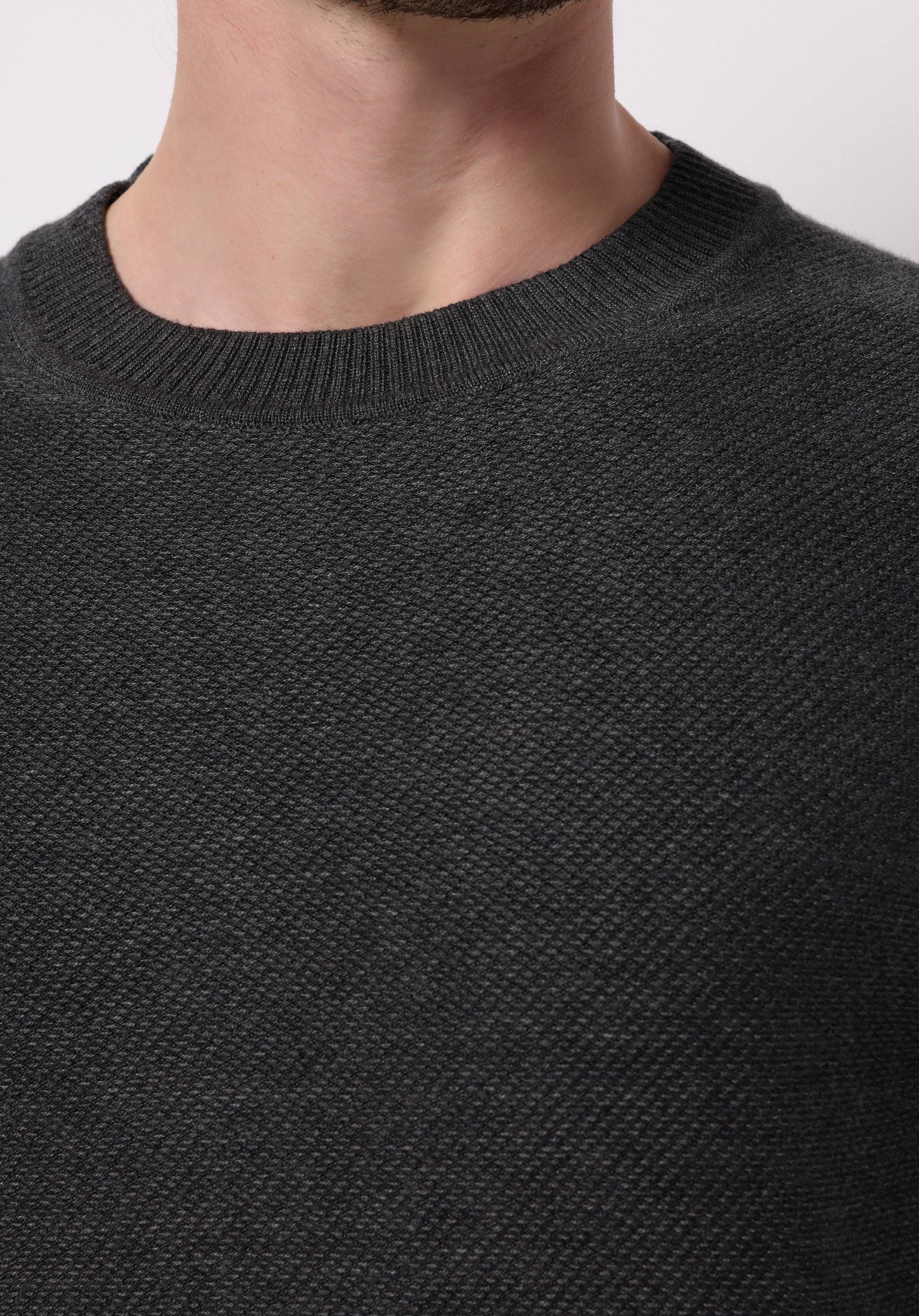 Показати інформацію про Светр Чоловічий Сірий  Cl1076471