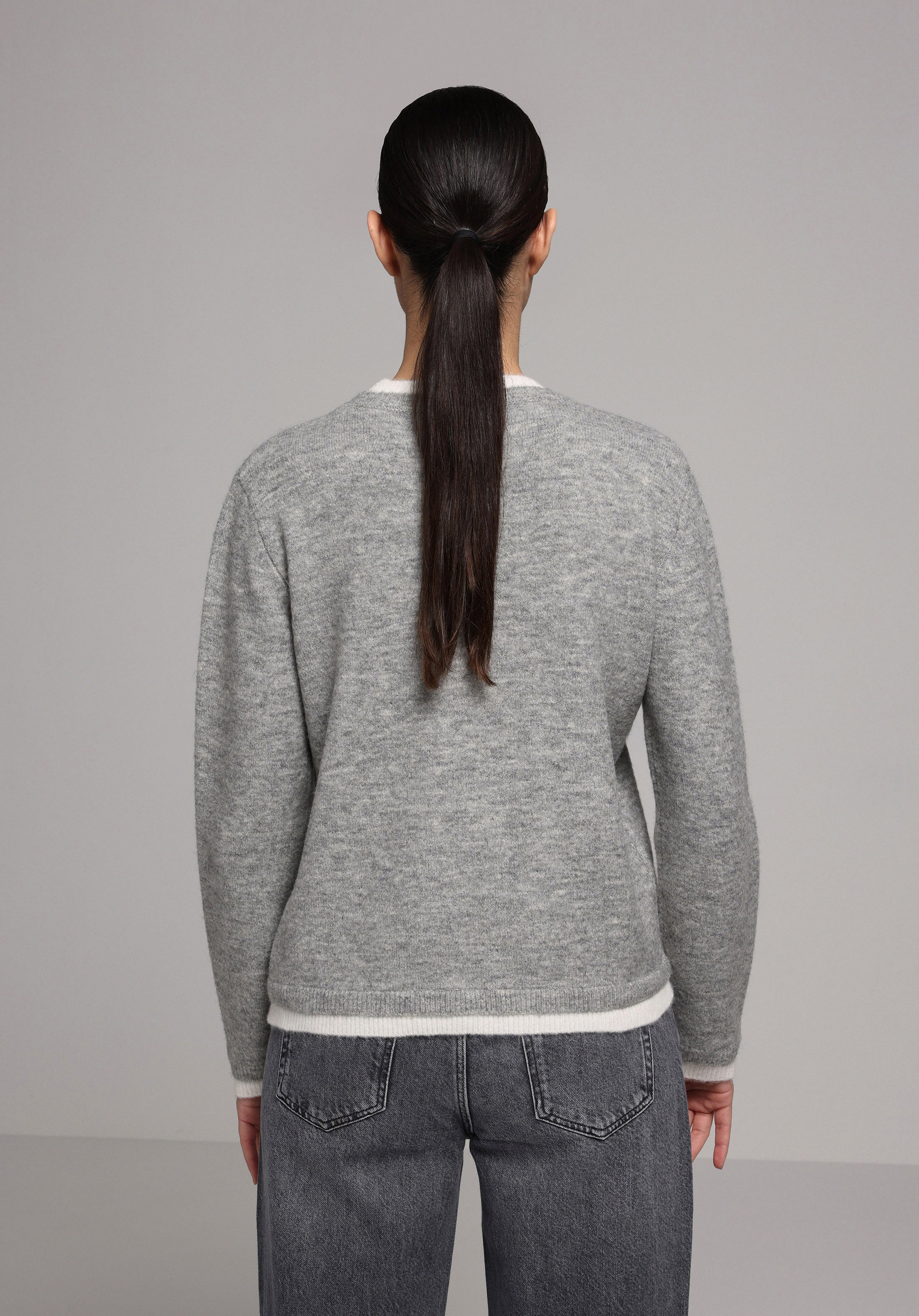 Показати інформацію про Светр Жіночий Сірий  Cl1077738