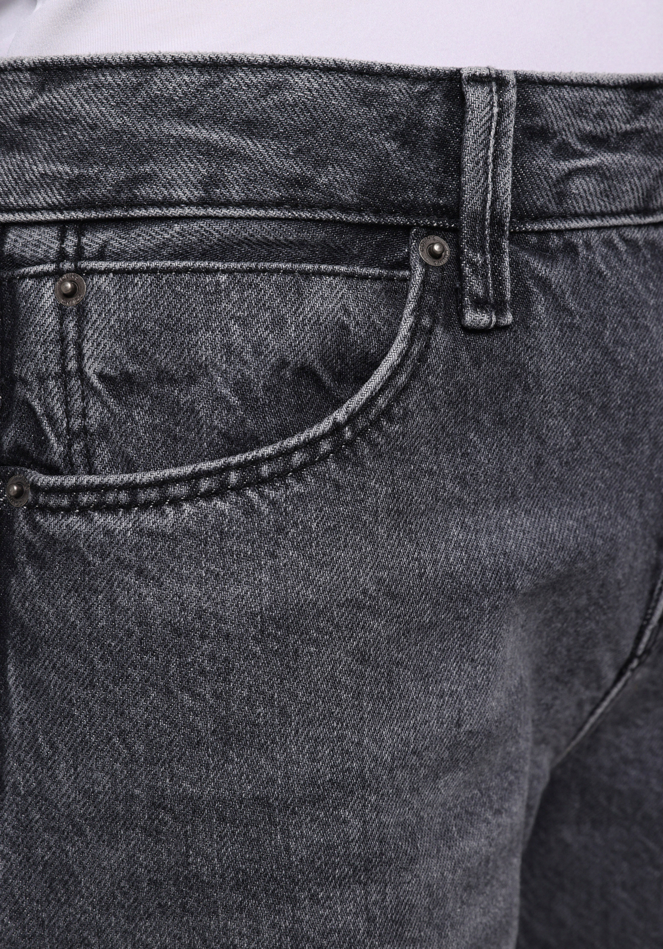 Показати інформацію про 970 Berry Джинси Жіночі Чорні Класичного Крою Cl1078301