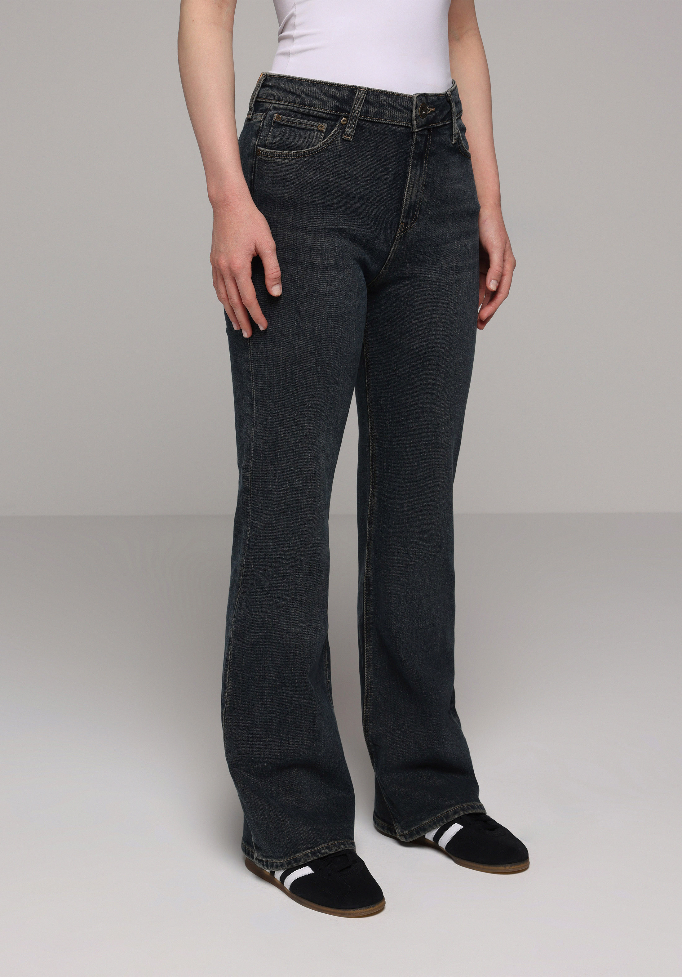 Показати інформацію про 791 Monica Джинси Жіночі  Класичного Крою Cl1078203