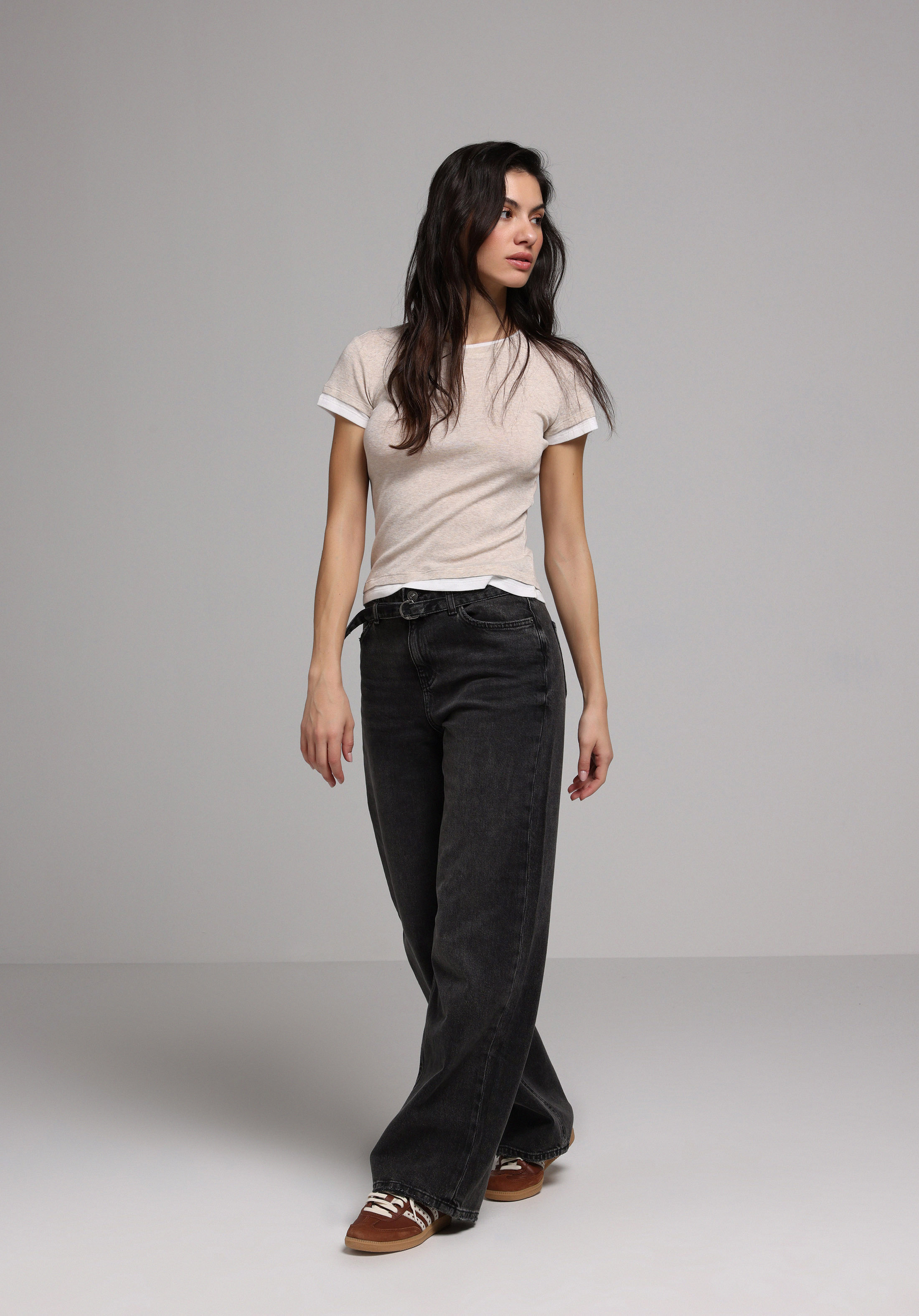 Показати інформацію про 970 Berry Джинси Жіночі Чорні Класичного Крою Cl1078219