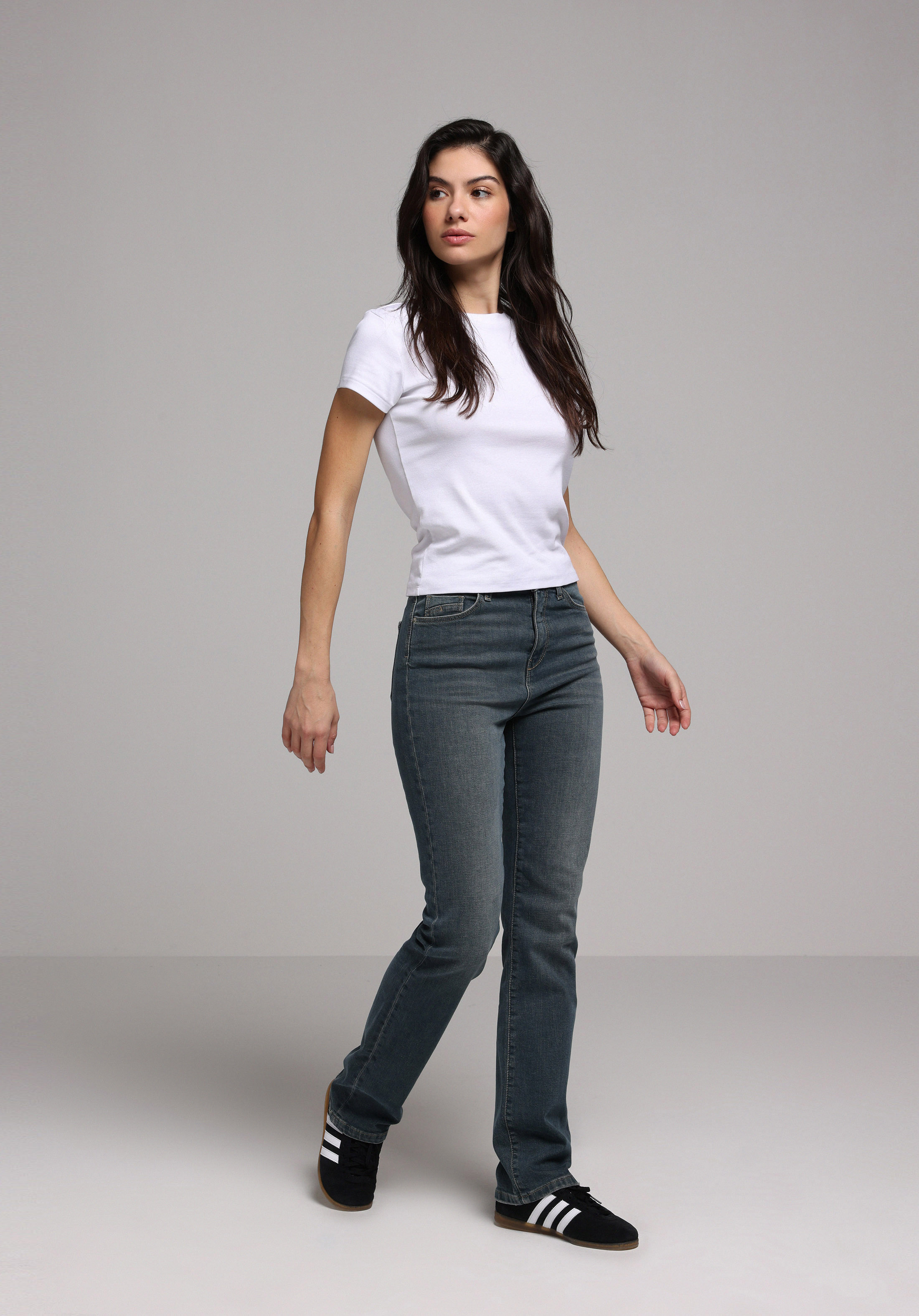 Показати інформацію про 792 Mila Джинси Жіночі Зелені Класичного Крою Cl1078990