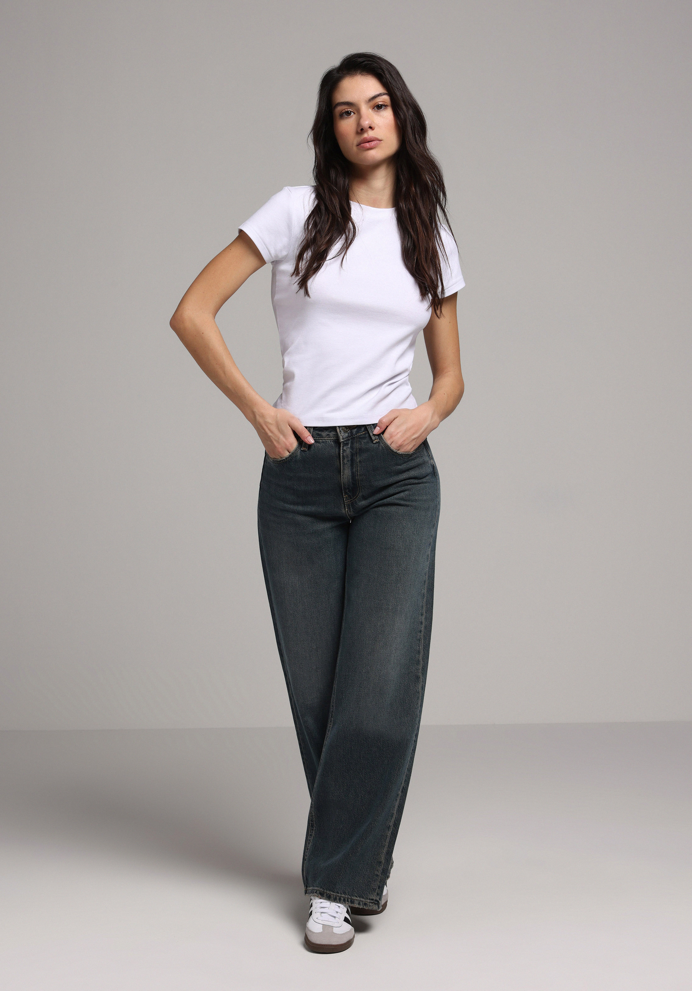 Показати інформацію про 970 Berry Джинси Жіночі  Класичного Крою Cl1078226