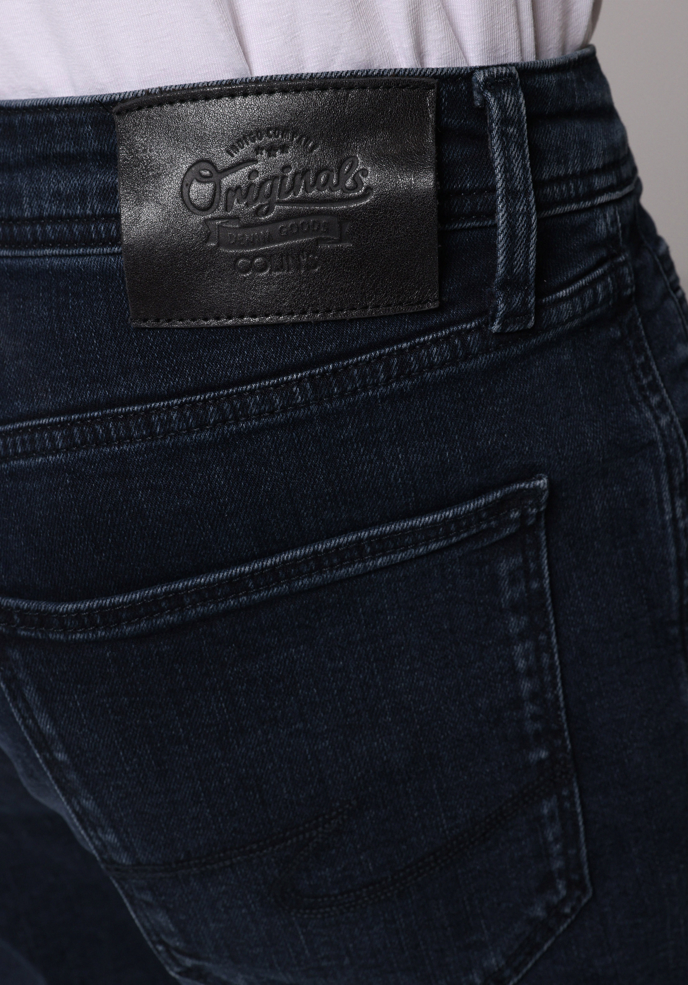 Показати інформацію про 045 David Джинси Чоловічі Чорні Класичного Крою Cl1078162