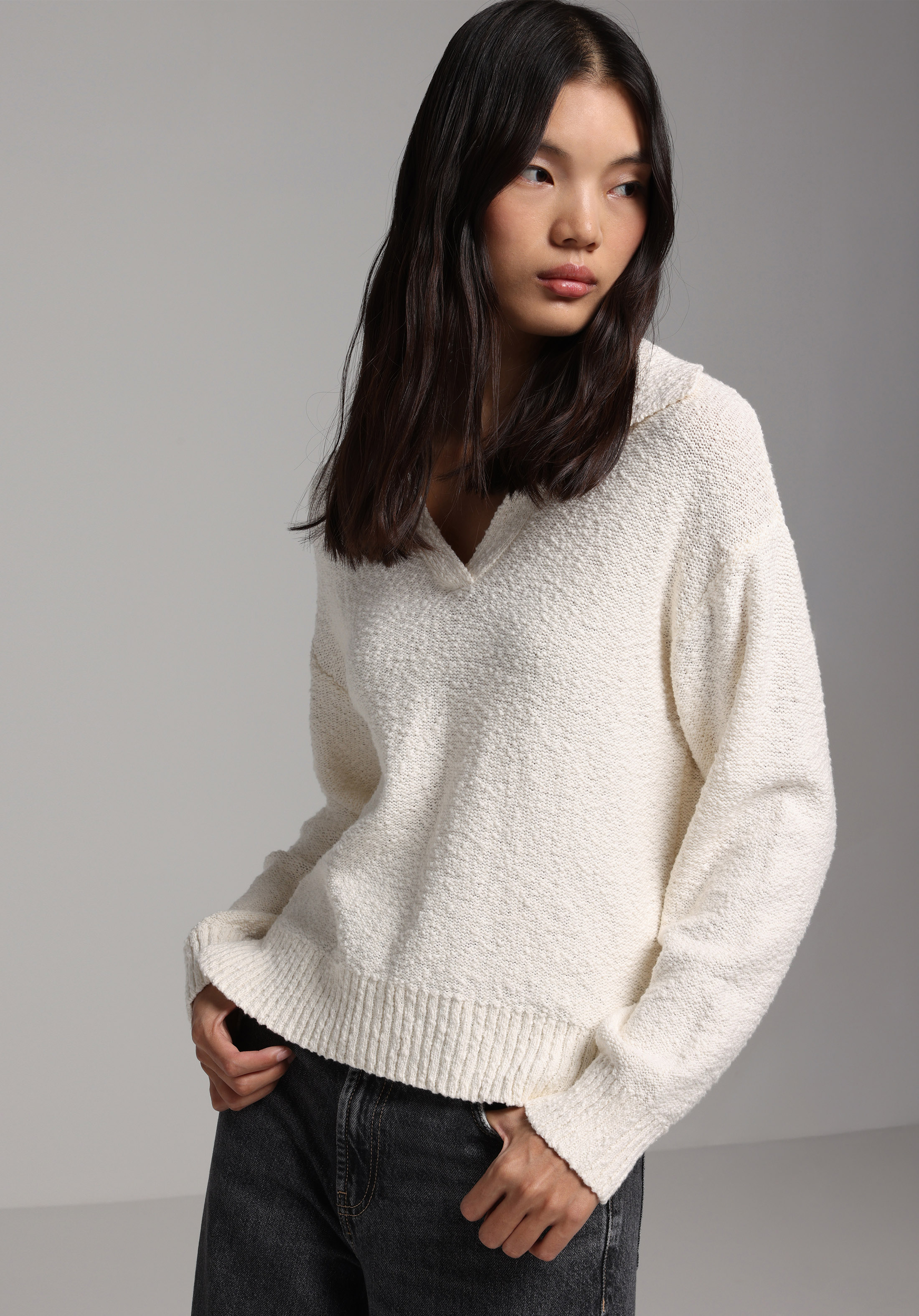 Показати інформацію про Светр Жіночий Білий  Cl1077973