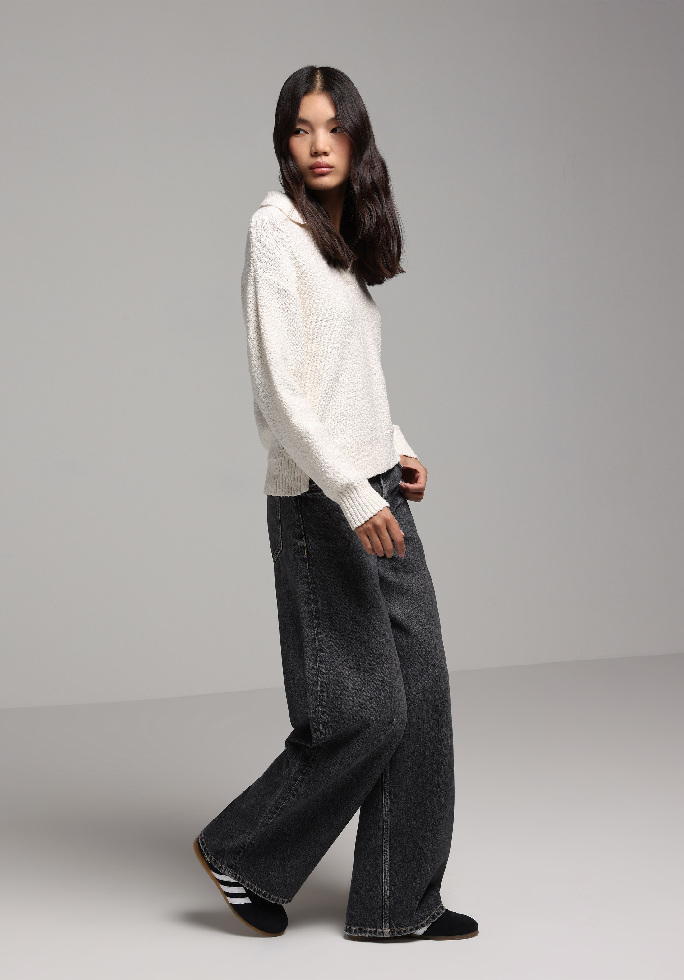 Показати інформацію про Светр Жіночий Білий  Cl1077973