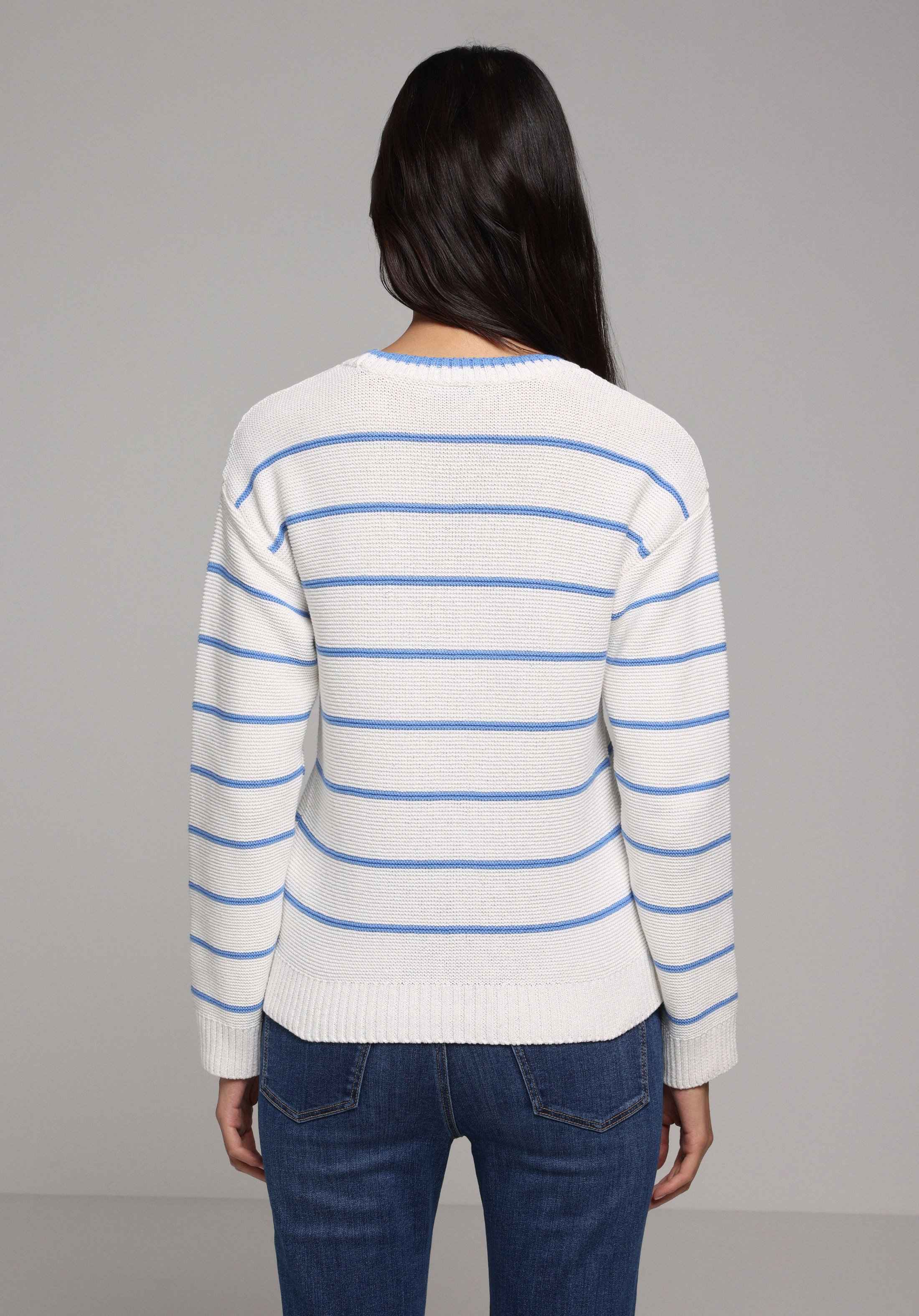 Показати інформацію про Светр Жіночий Бежевий  Cl1077976