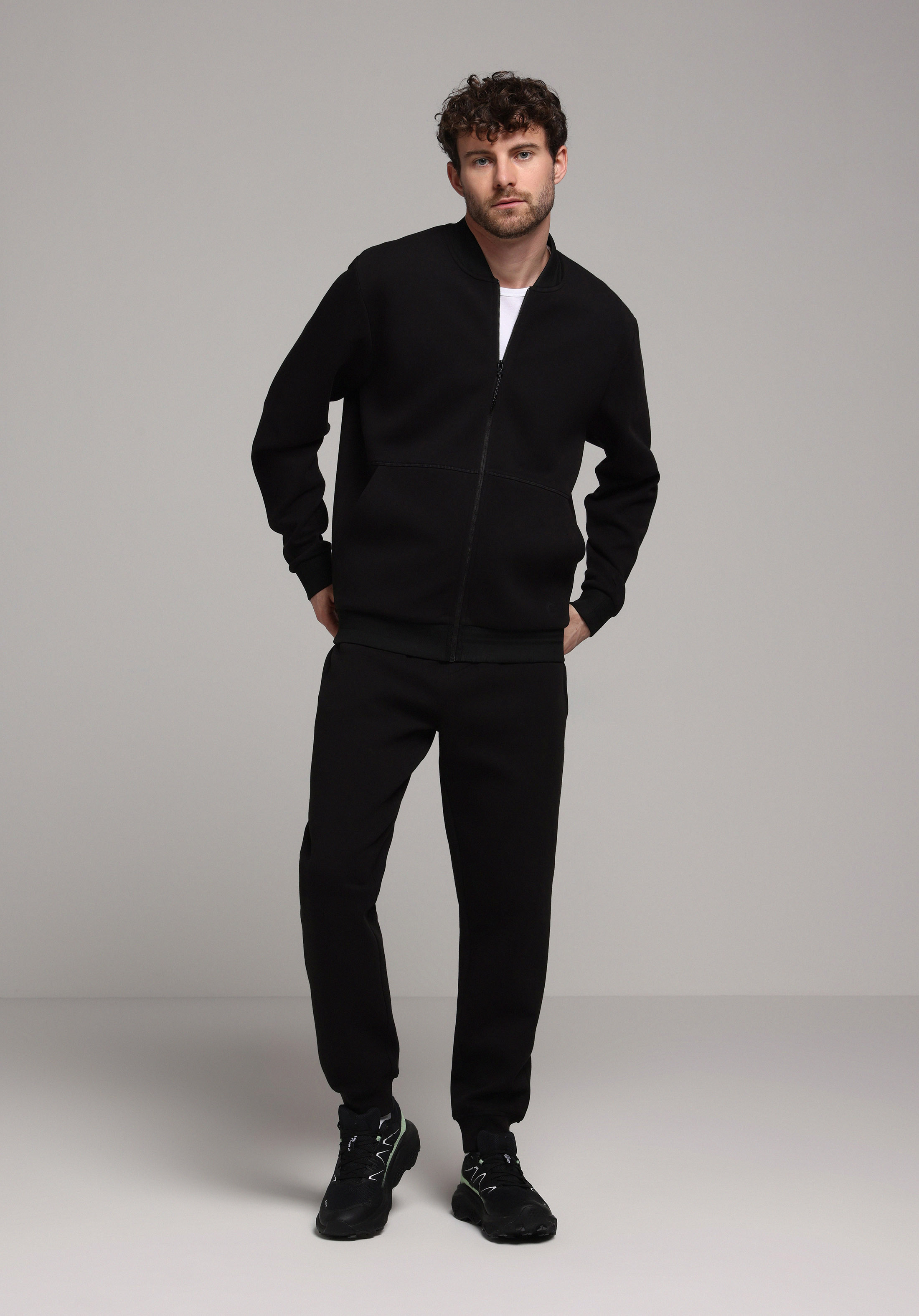 Показати інформацію про Піджак Чоловічий Чорний  Cl1077952