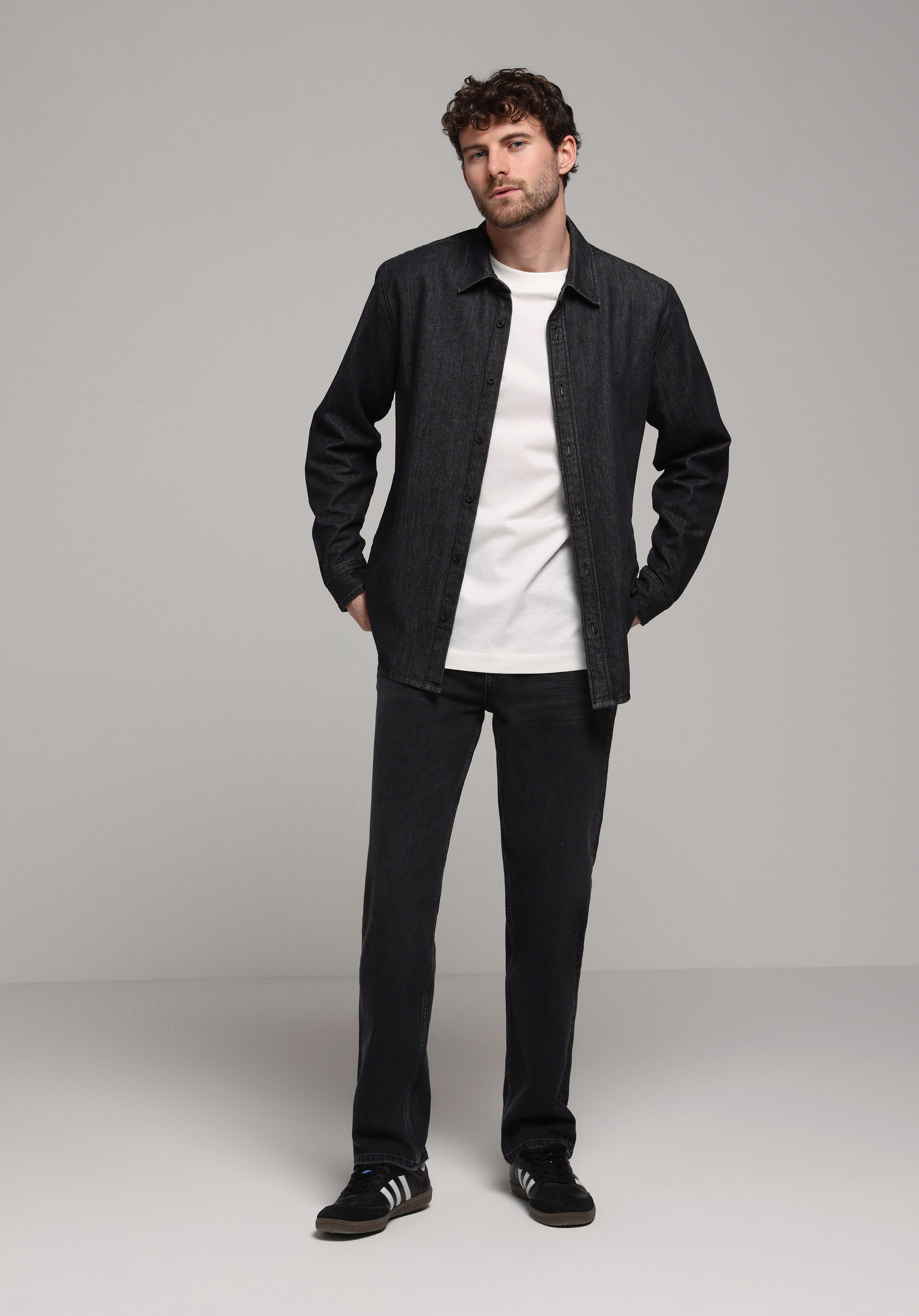 Показати інформацію про 046 Marco Джинси Чоловічі Чорні  Cl1078167