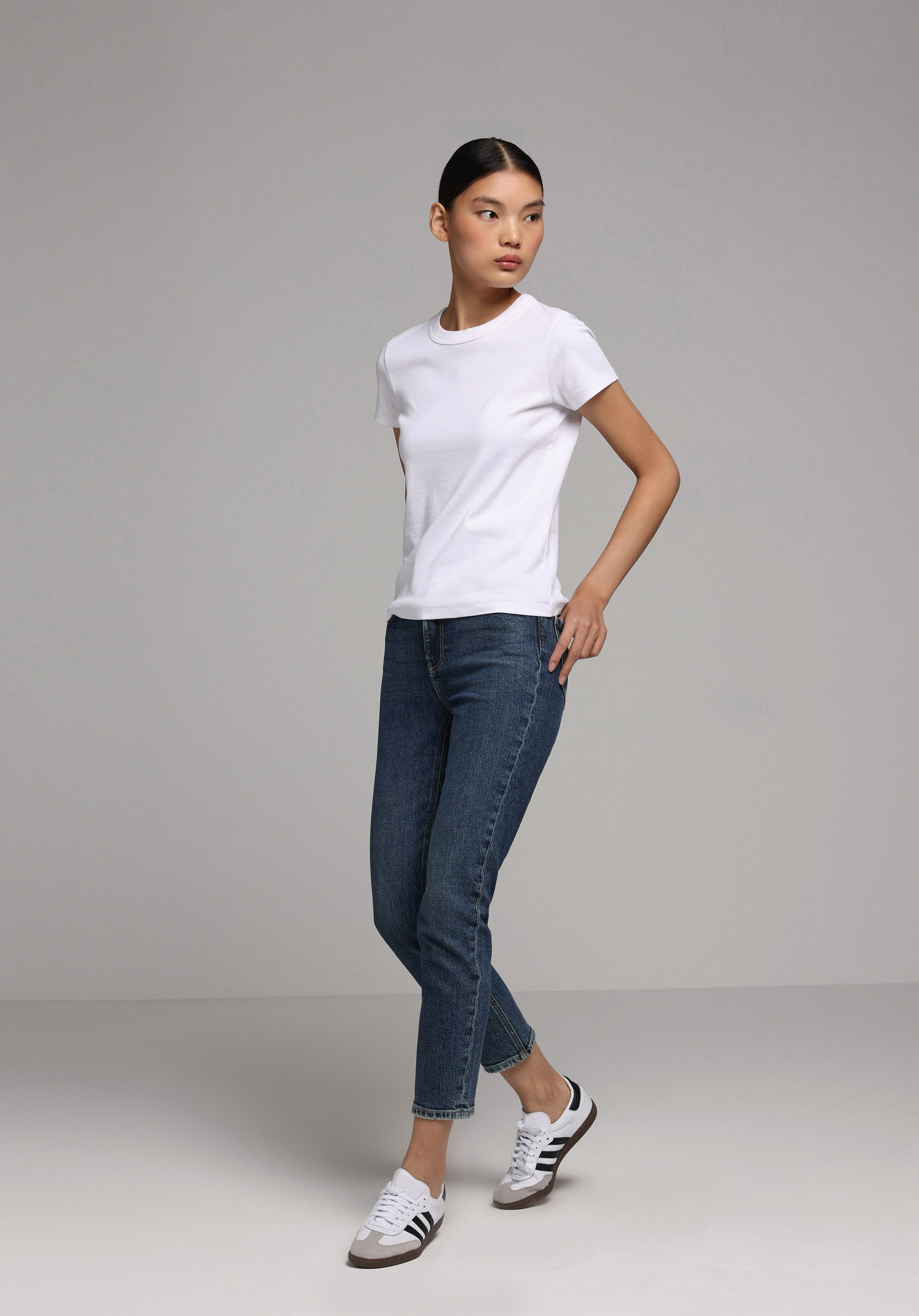 Показати інформацію про 703 Carla Джинси Жіночі Блакитні Вузького Крою Cl1078197