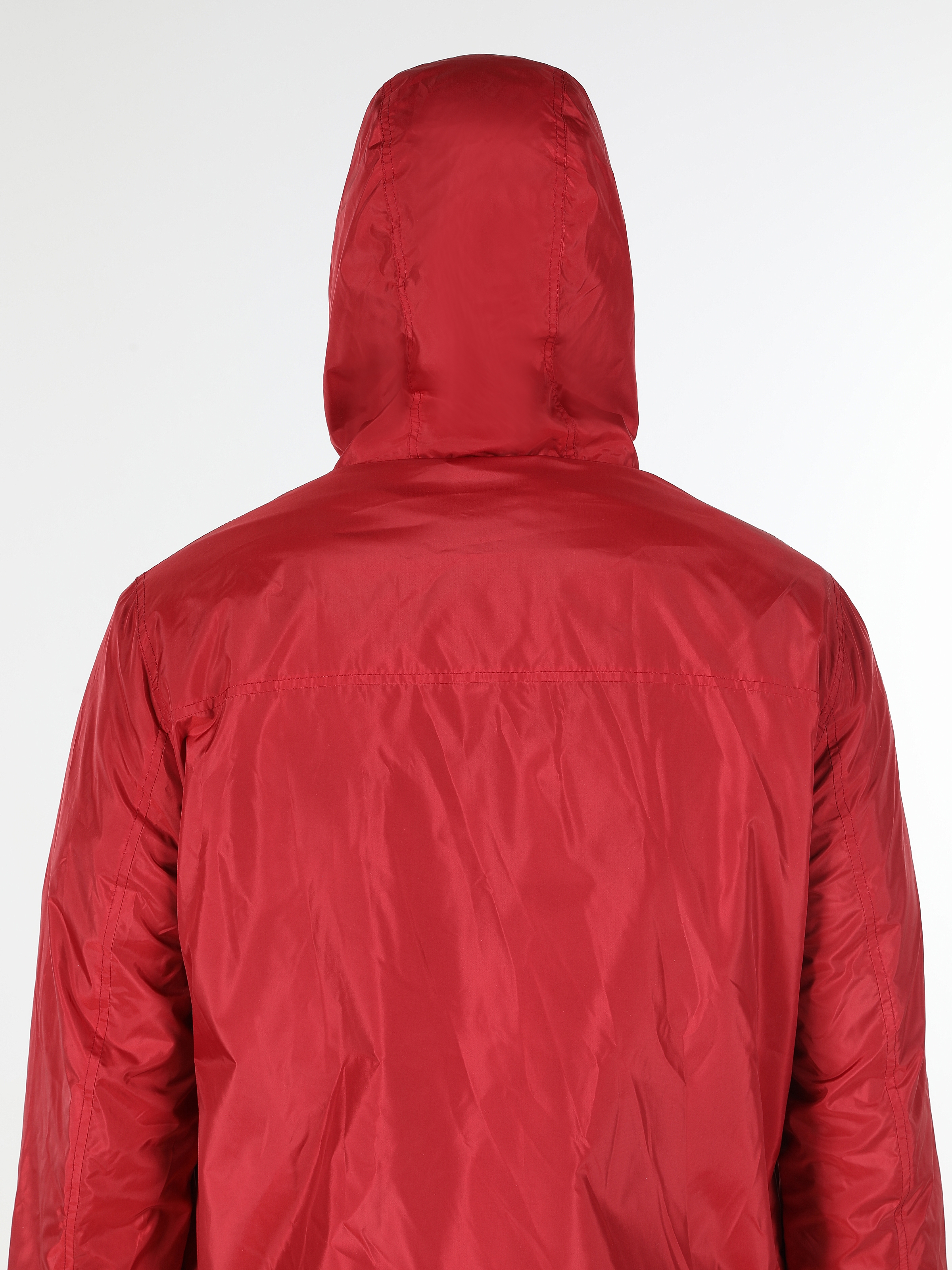 Показати інформацію про Куртка Чоловіча Червона З Кишенею І Капюшоном Класичного Крою Cl1061842