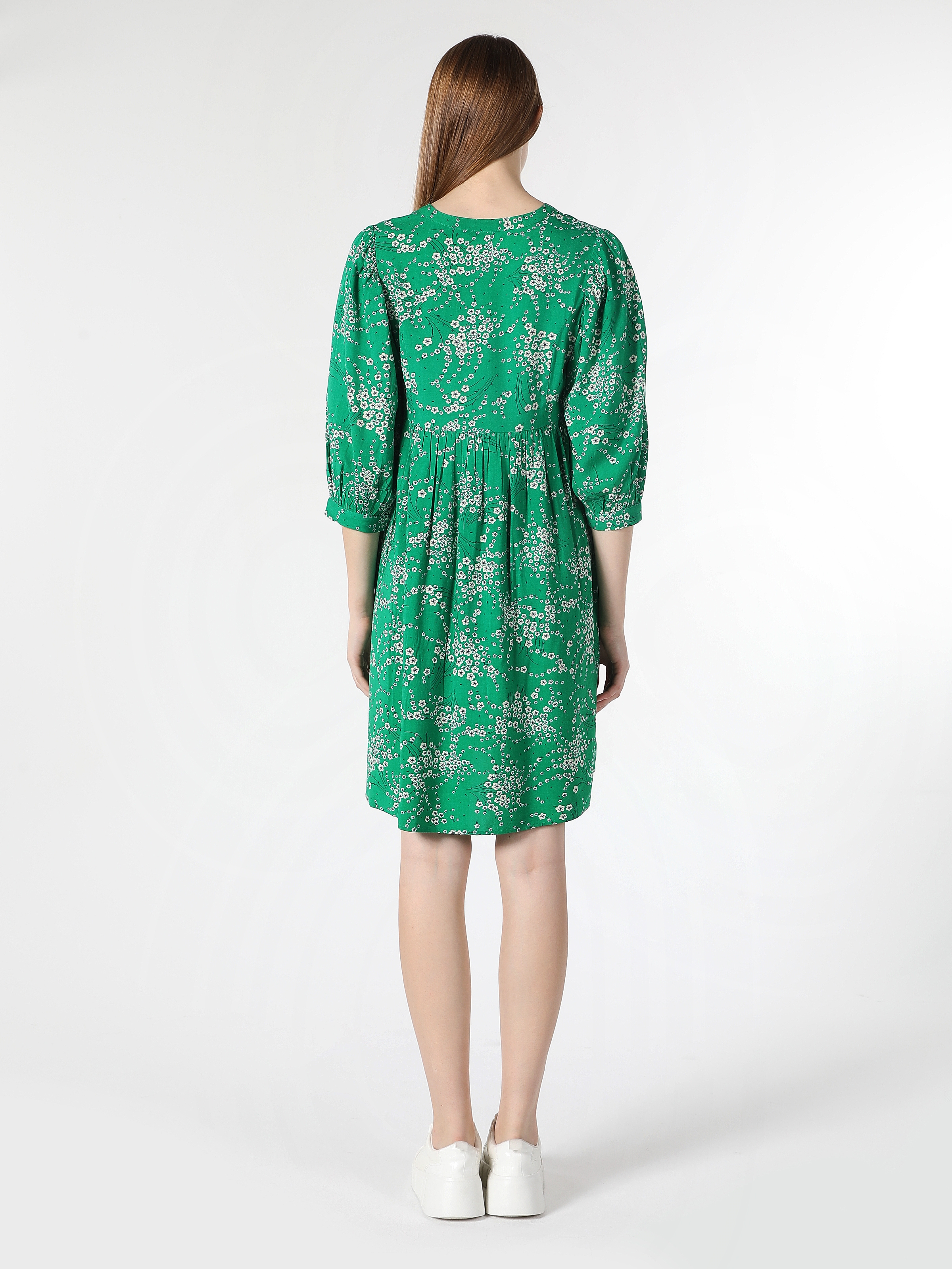 Показати інформацію про Сукня Жіноча Зелена З Квітковим Принтом Класичного Крою Cl1061886