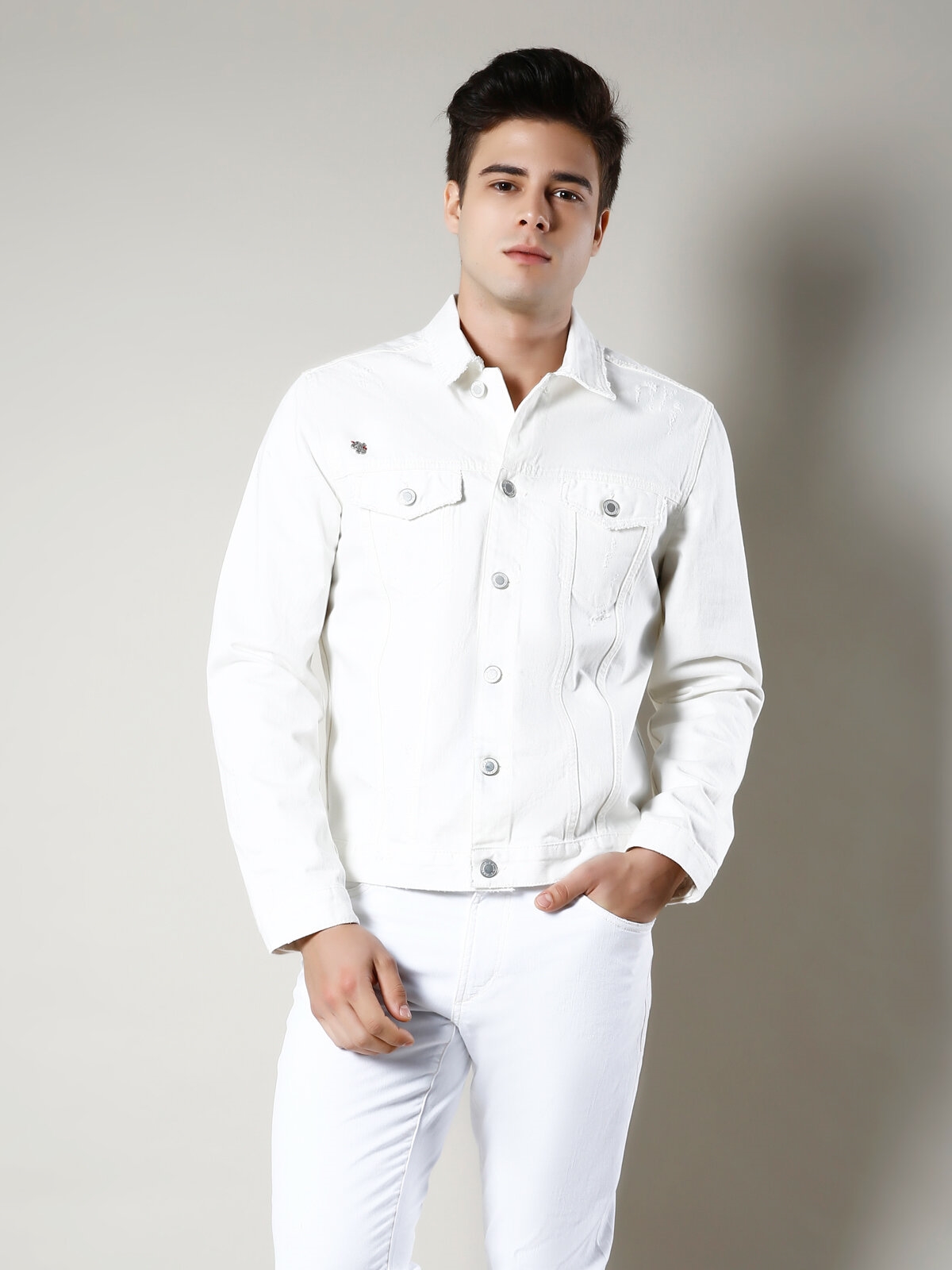 Показати інформацію про Джинсова Куртка Чоловіча Біла Класичного Крою CL1030759