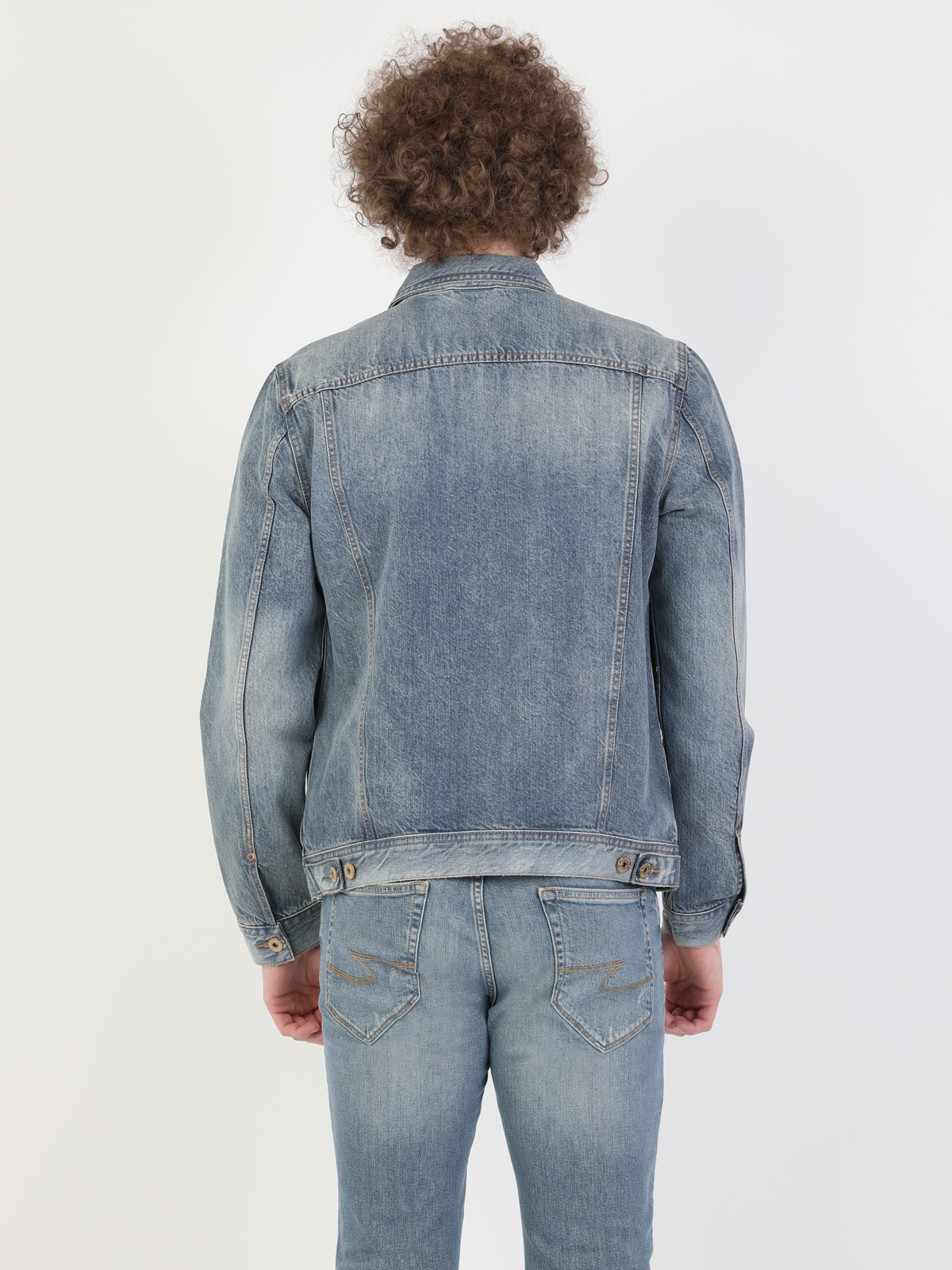 Показати інформацію про Джинсова Куртка Чоловіча Блакитна Класичного Крою CL1049622
