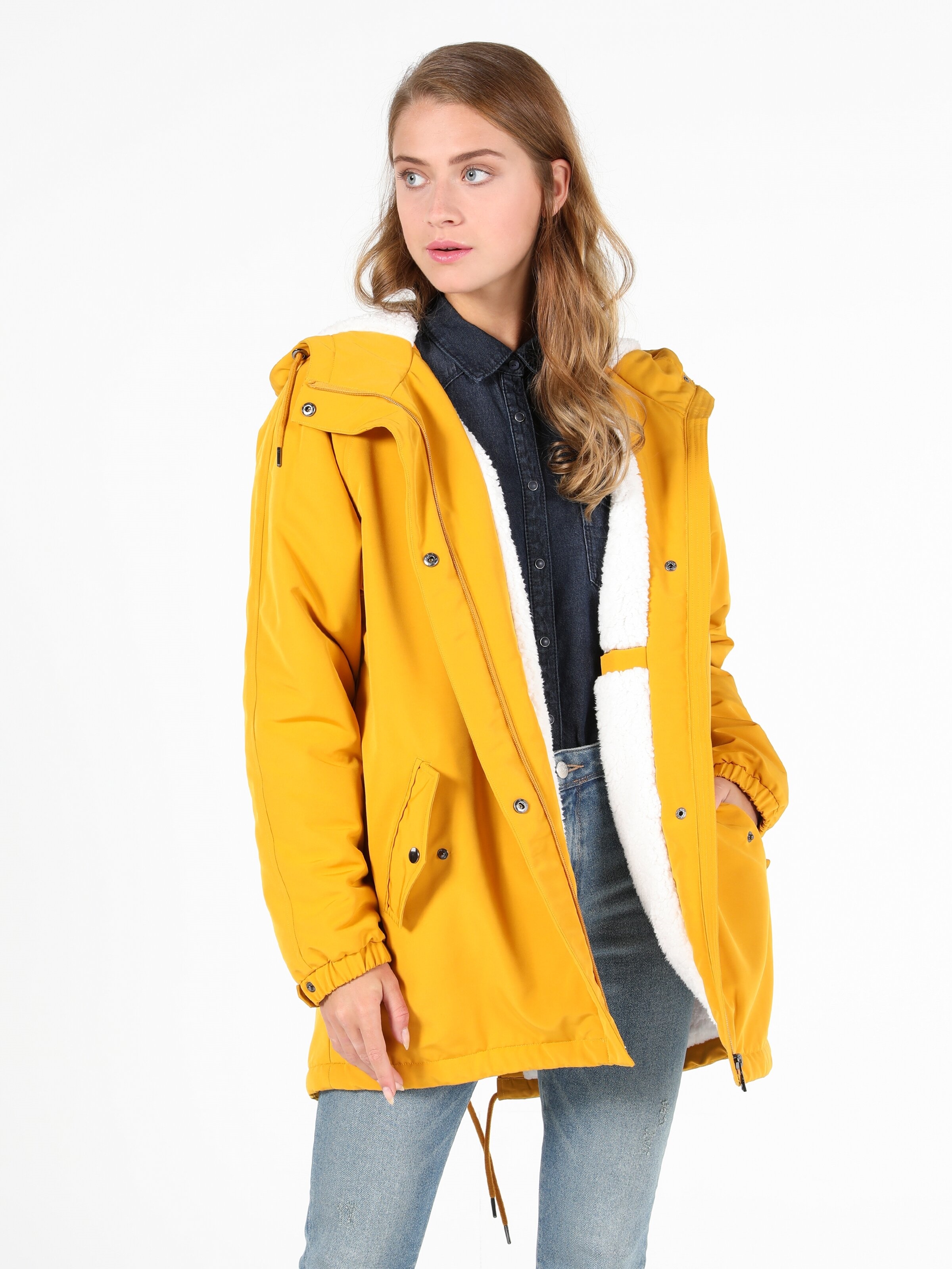 Показати інформацію про Куртка Жіноча Жовта Класичного Крою Cl1050774