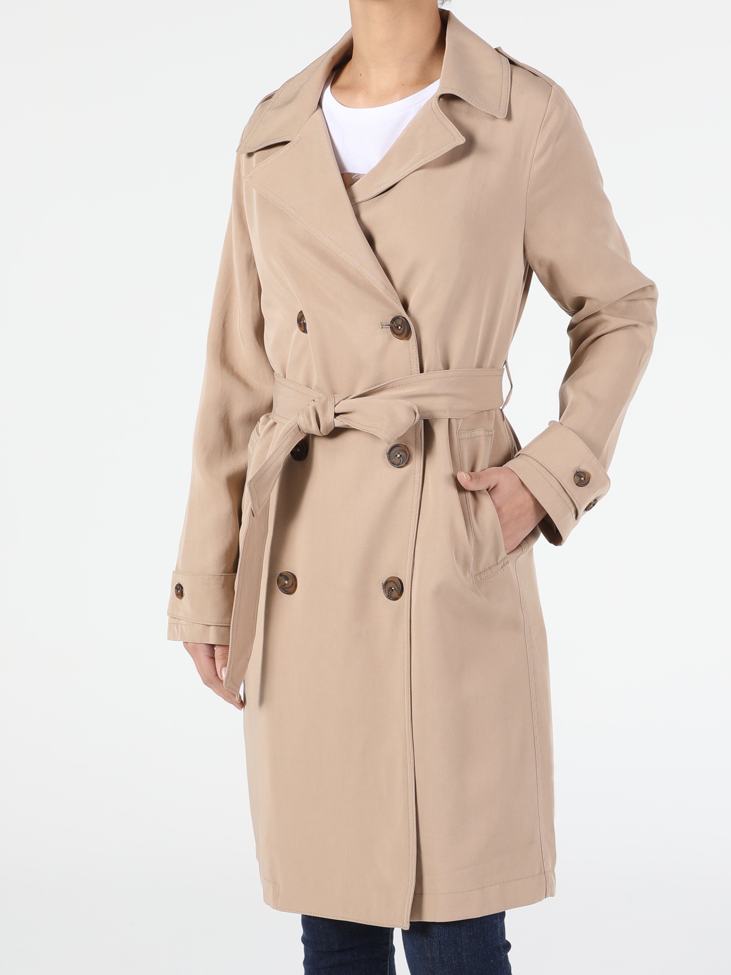 Показати інформацію про Куртка Жіноча Бежева Класичного Крою Cl1050603