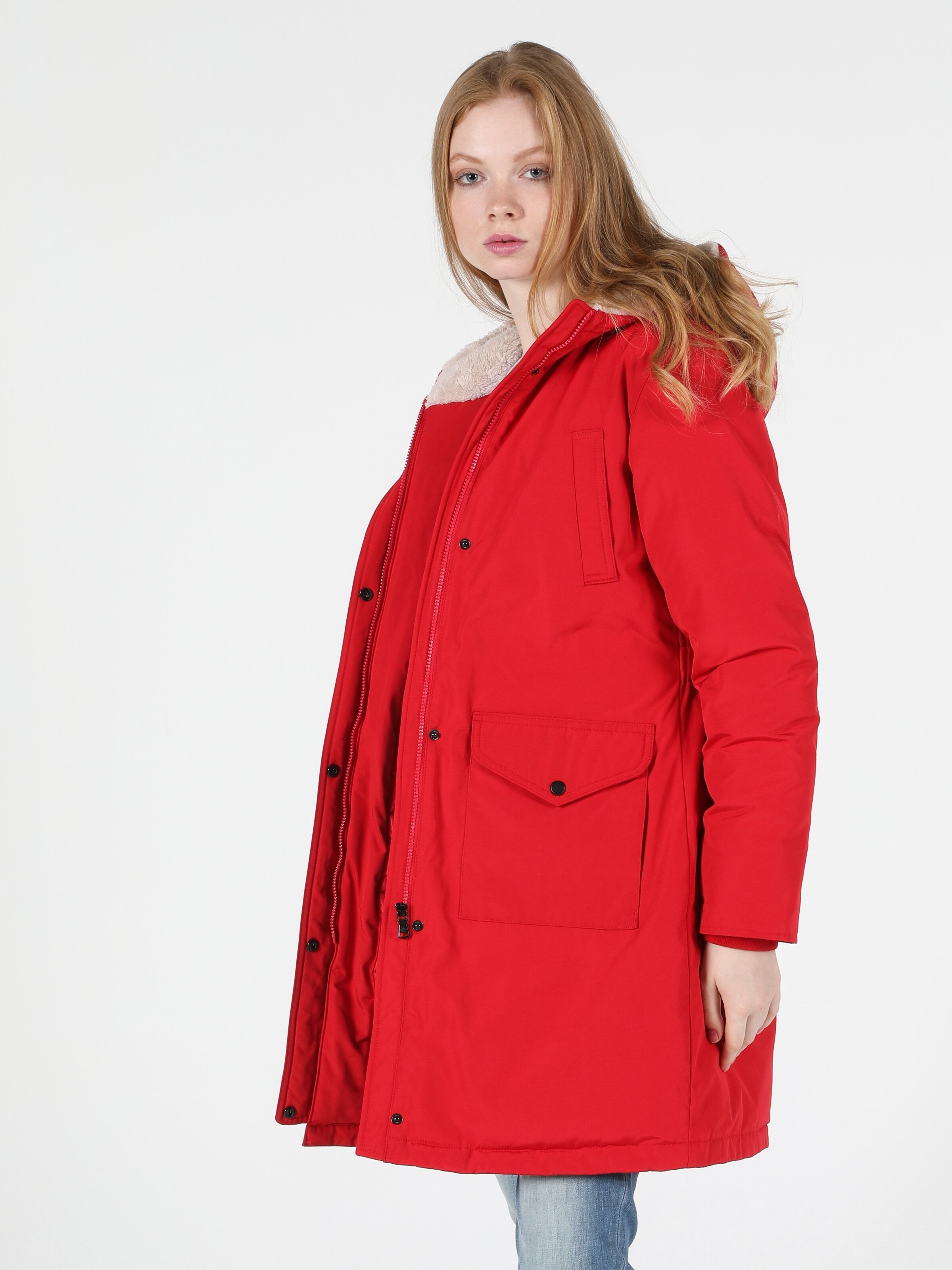 Показати інформацію про Пальто Жіноче Червоне Класичного Крою Cl1050293