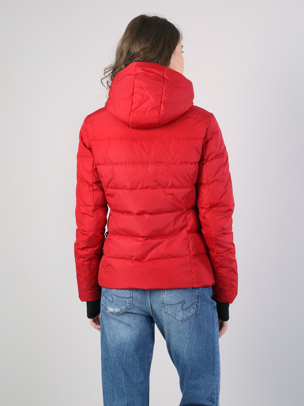 Показати інформацію про Куртка Жіноча Червона Класичного Крою Cl1036118