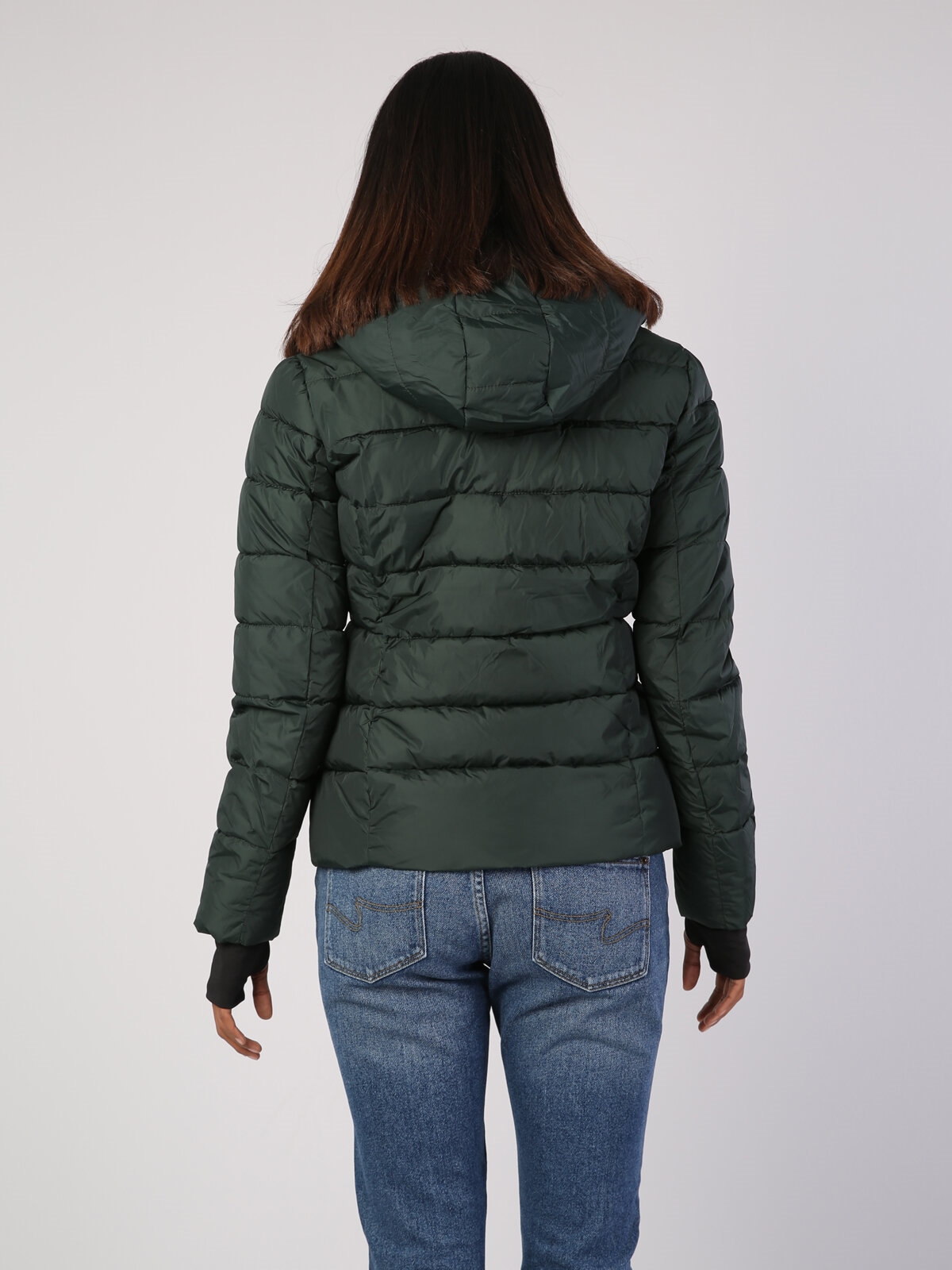 Показати інформацію про Куртка Жіноча Зелена Класичного Крою Cl1036118
