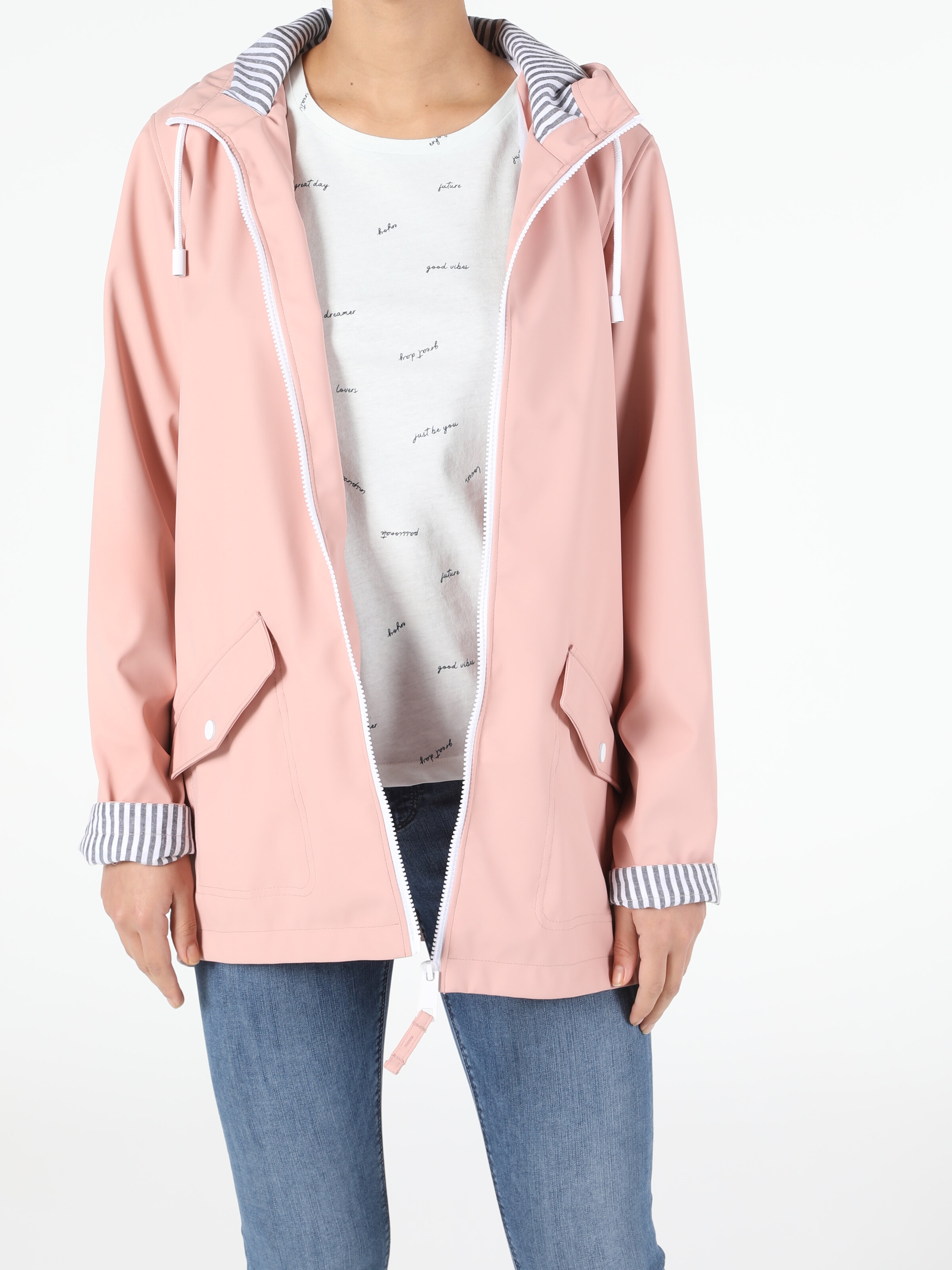 Показати інформацію про Куртка З Еко-Шкіри Жіноча Рожева Класичного Крою Cl1052492