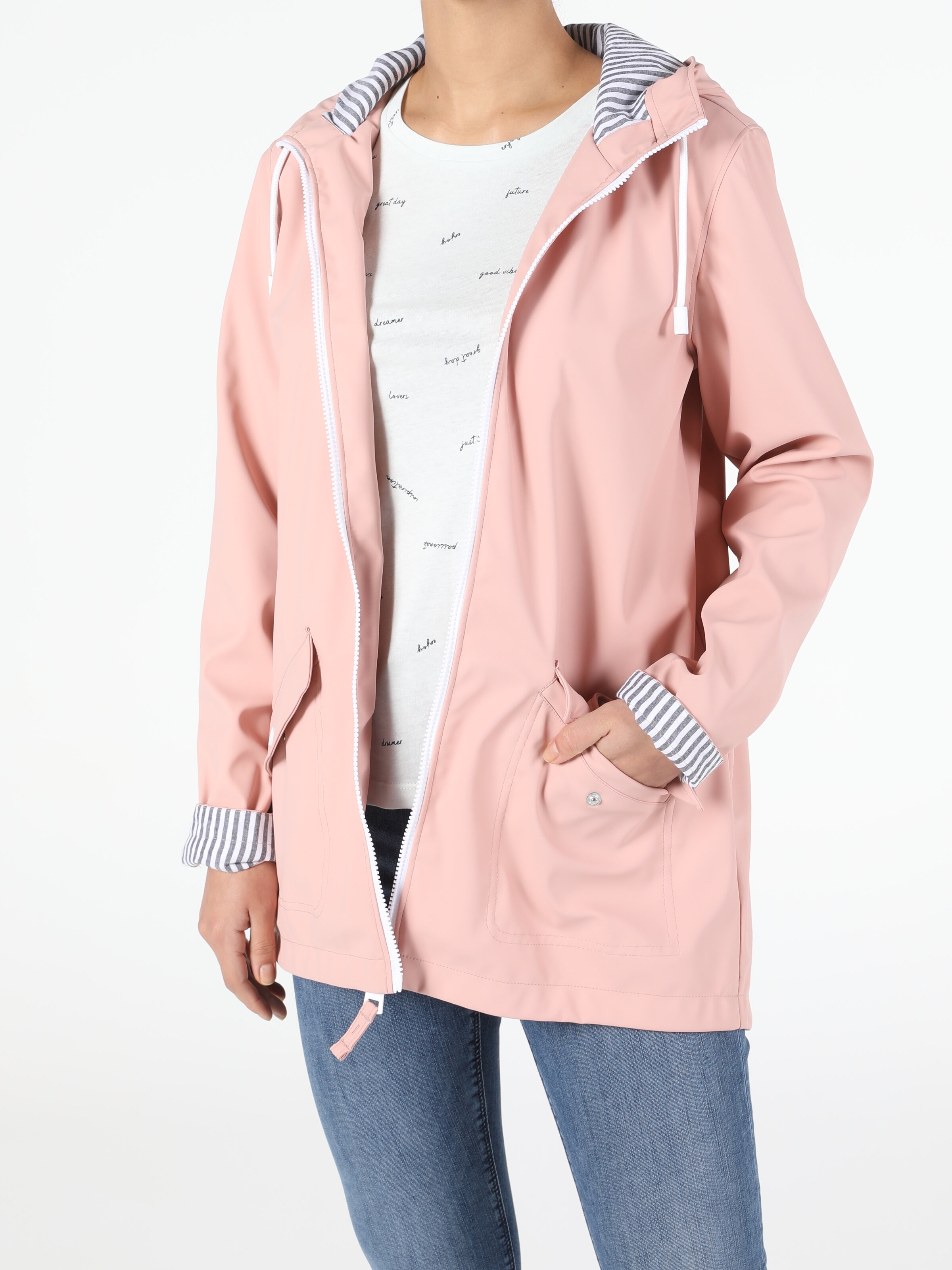 Показати інформацію про Куртка З Еко-Шкіри Жіноча Рожева Класичного Крою Cl1052492