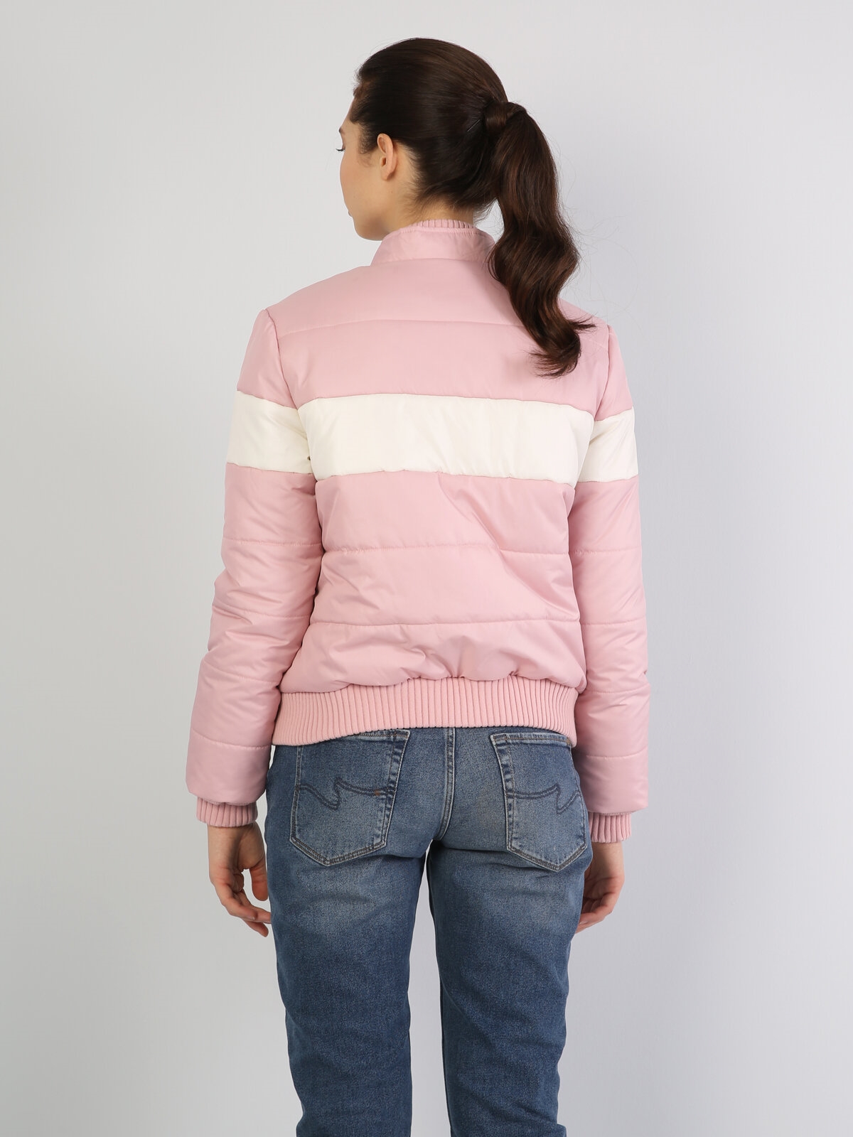 Показати інформацію про Куртка Жіноча Рожева Класичного Крою Cl1040785
