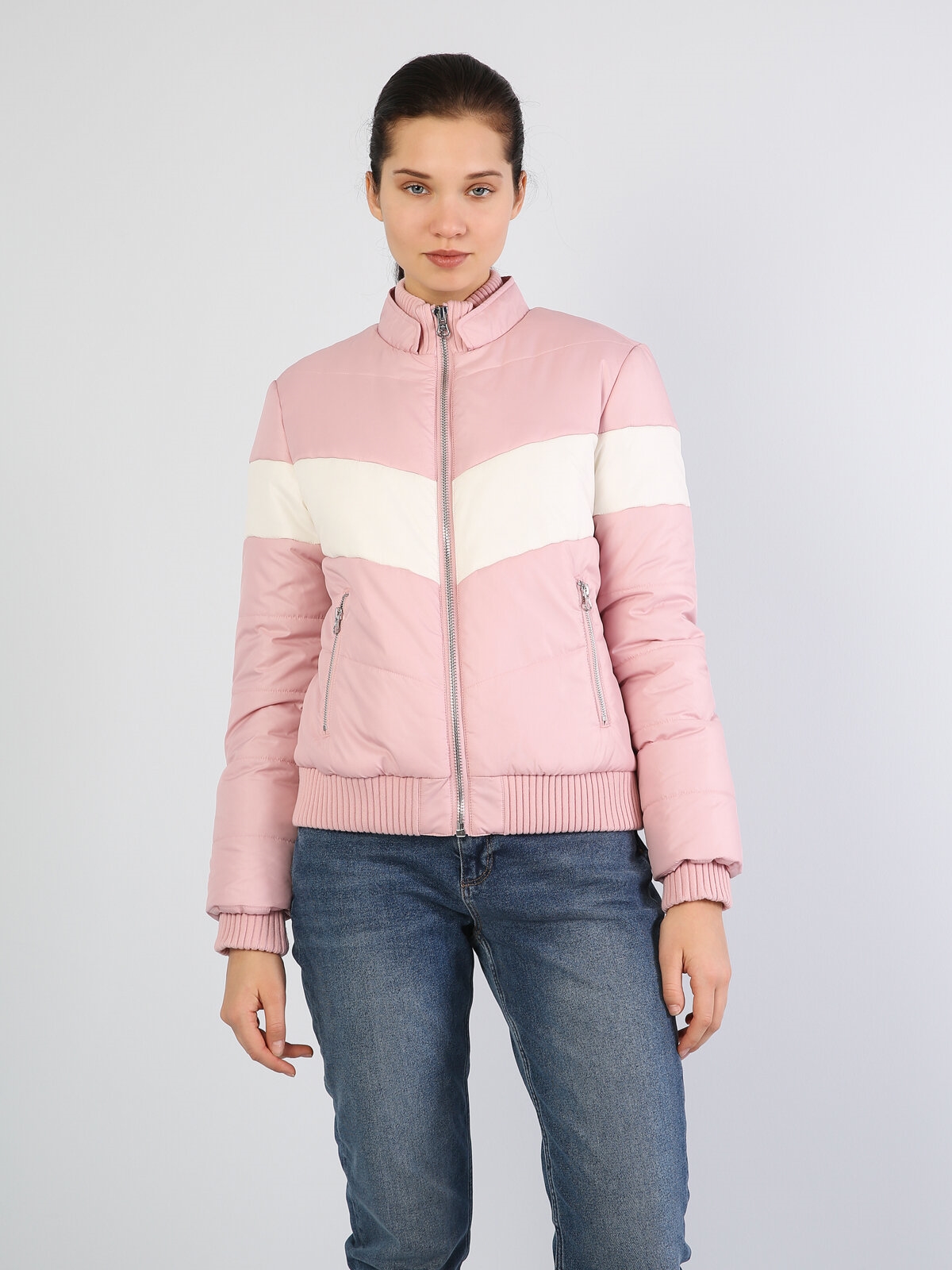 Показати інформацію про Куртка Жіноча Рожева Класичного Крою Cl1040785