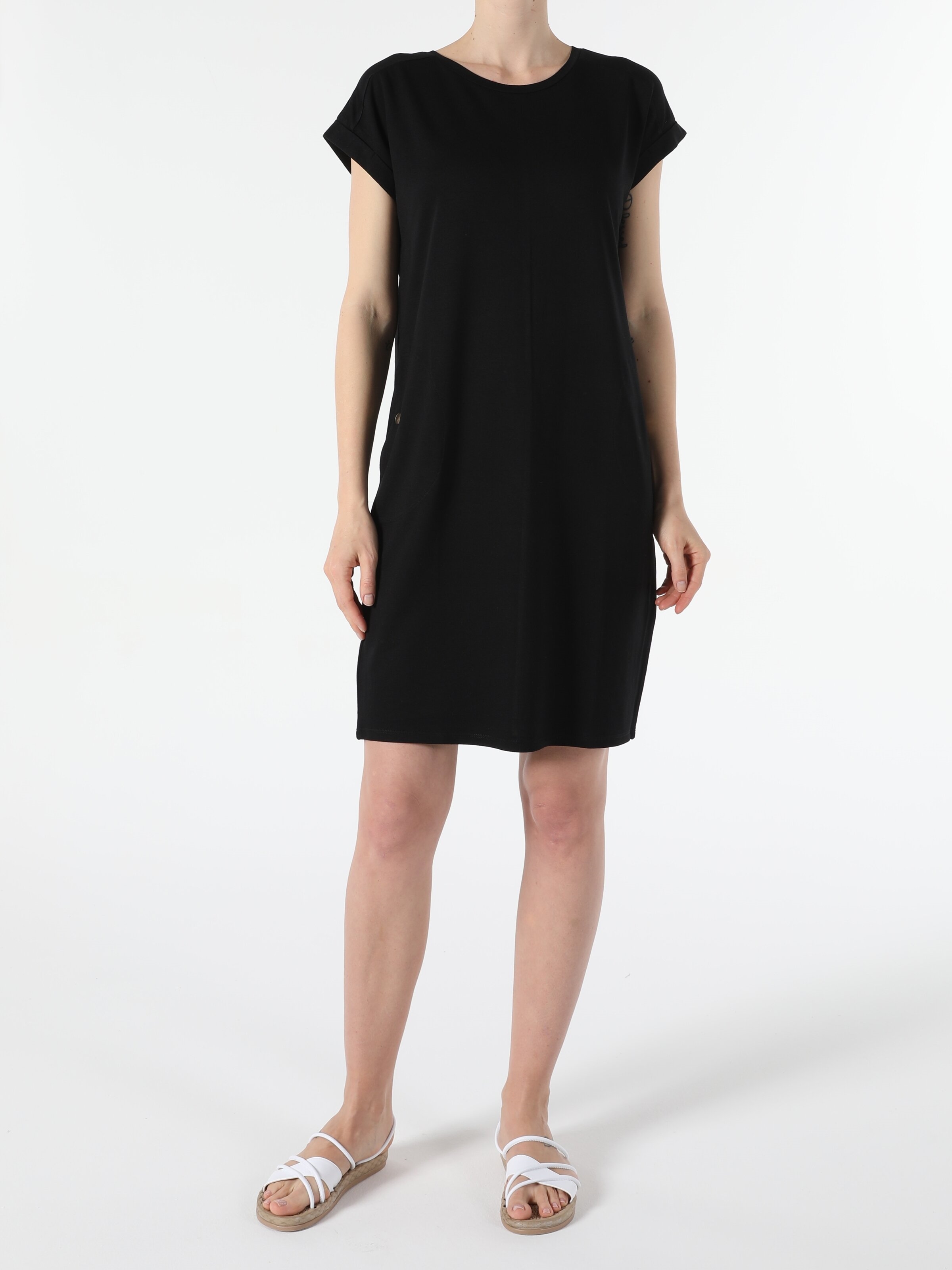 Показати інформацію про Сукня Жіноча Чорна Класичного Крою Cl1050596