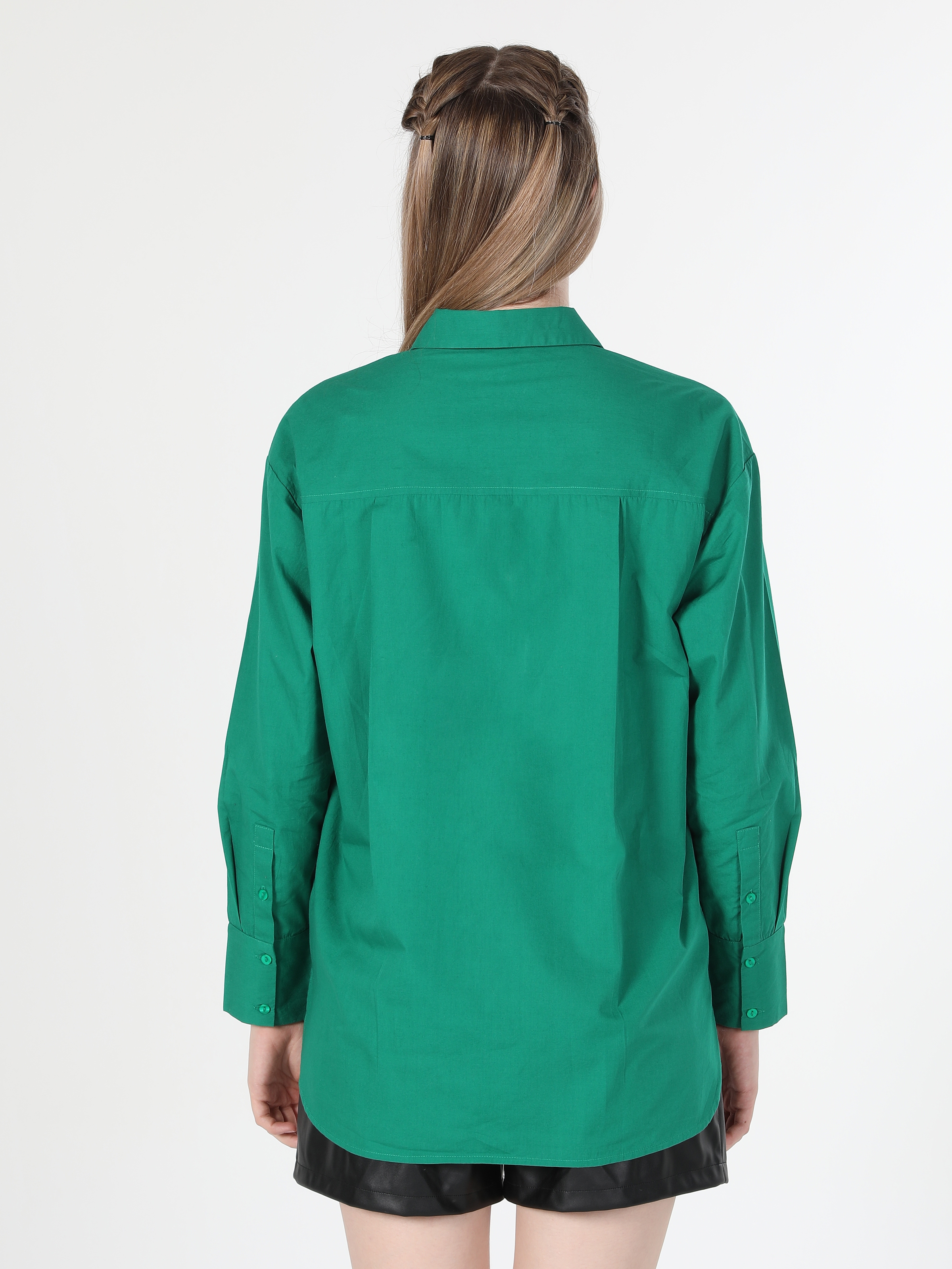 Показати інформацію про Сорочка З Довгим Рукавом Жіноча Зелена З Кишенею Класичного Крою Cl1060141