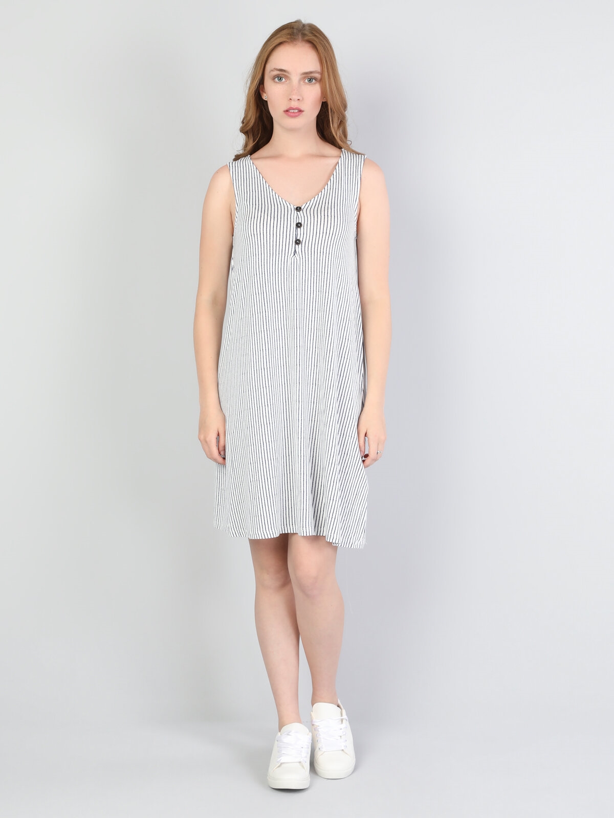 Показати інформацію про Сукня Жіноча Біла Класичного Крою Cl1043760