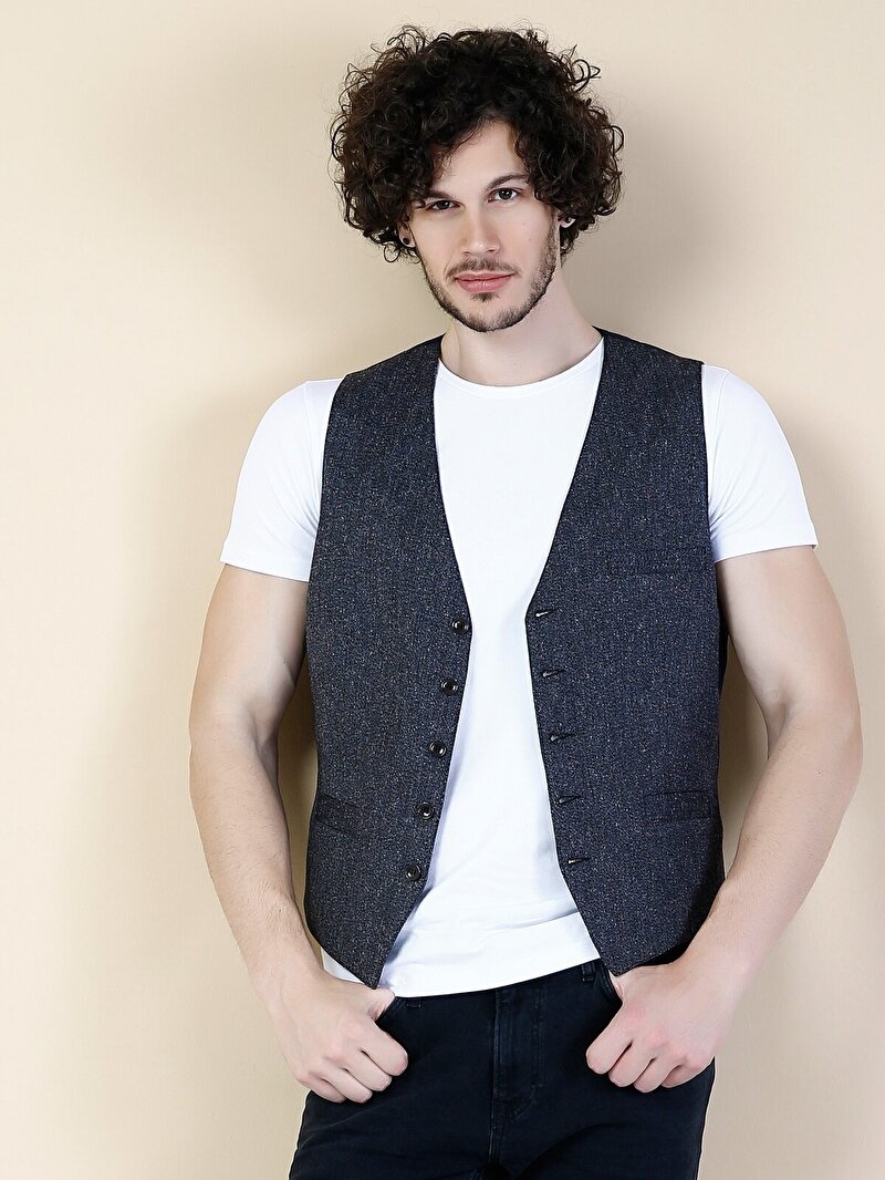 Показати інформацію про Жилетка Чоловіча Сіра Вузького Крою Cl1032230