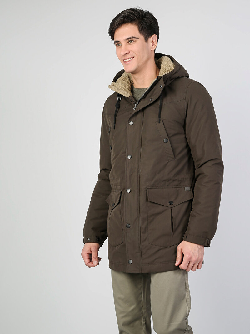 Показати інформацію про Пальто Чоловіче Хакі Класичного Крою Cl1045871