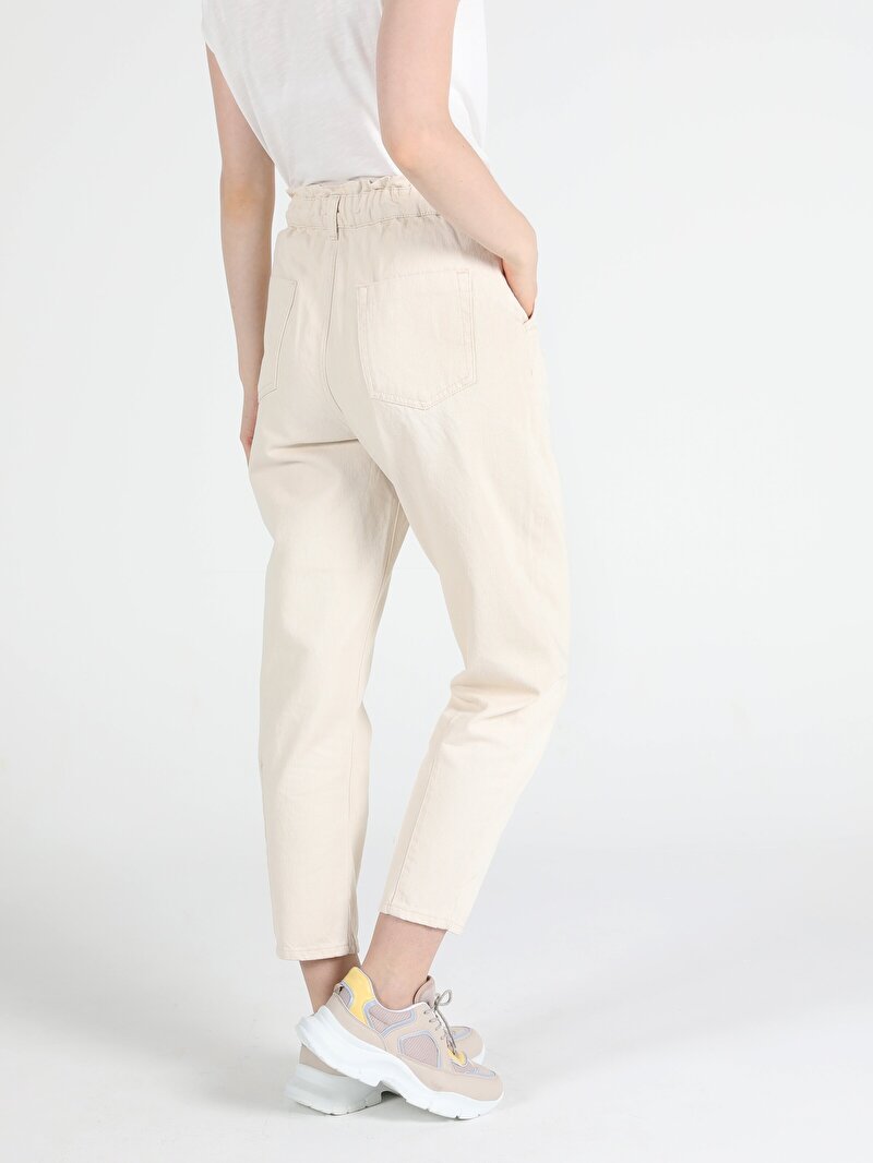 Показати інформацію про Брюки Жіночі Бежеві Вільного Крою Cl1051913