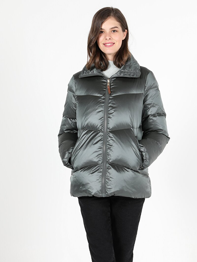 Показати інформацію про Куртка Жіноча Хакі Класичного Крою Cl1050707