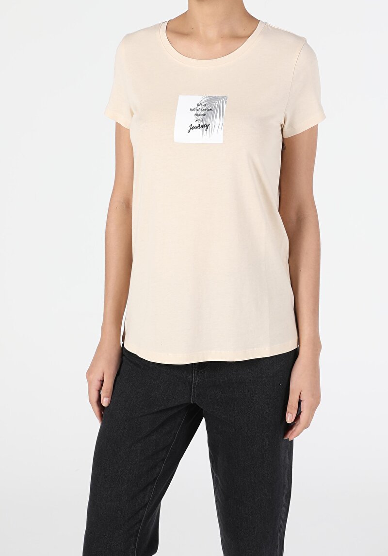 Показати інформацію про Футболка Жіноча Бежева Класичного Крою Cl1052427