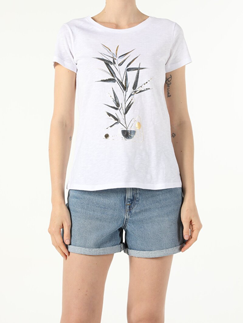 Показати інформацію про Футболка Жіноча Біла Класичного Крою Cl1054409