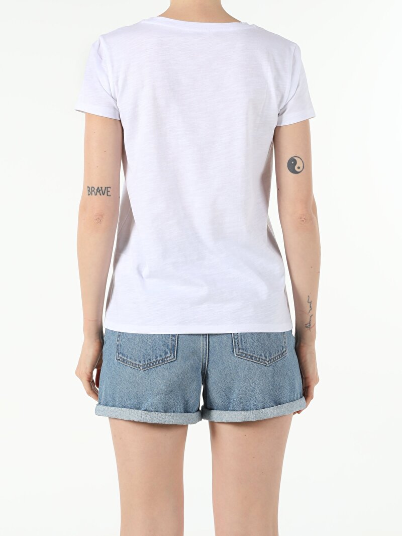 Показати інформацію про Футболка Жіноча Біла Класичного Крою Cl1054409