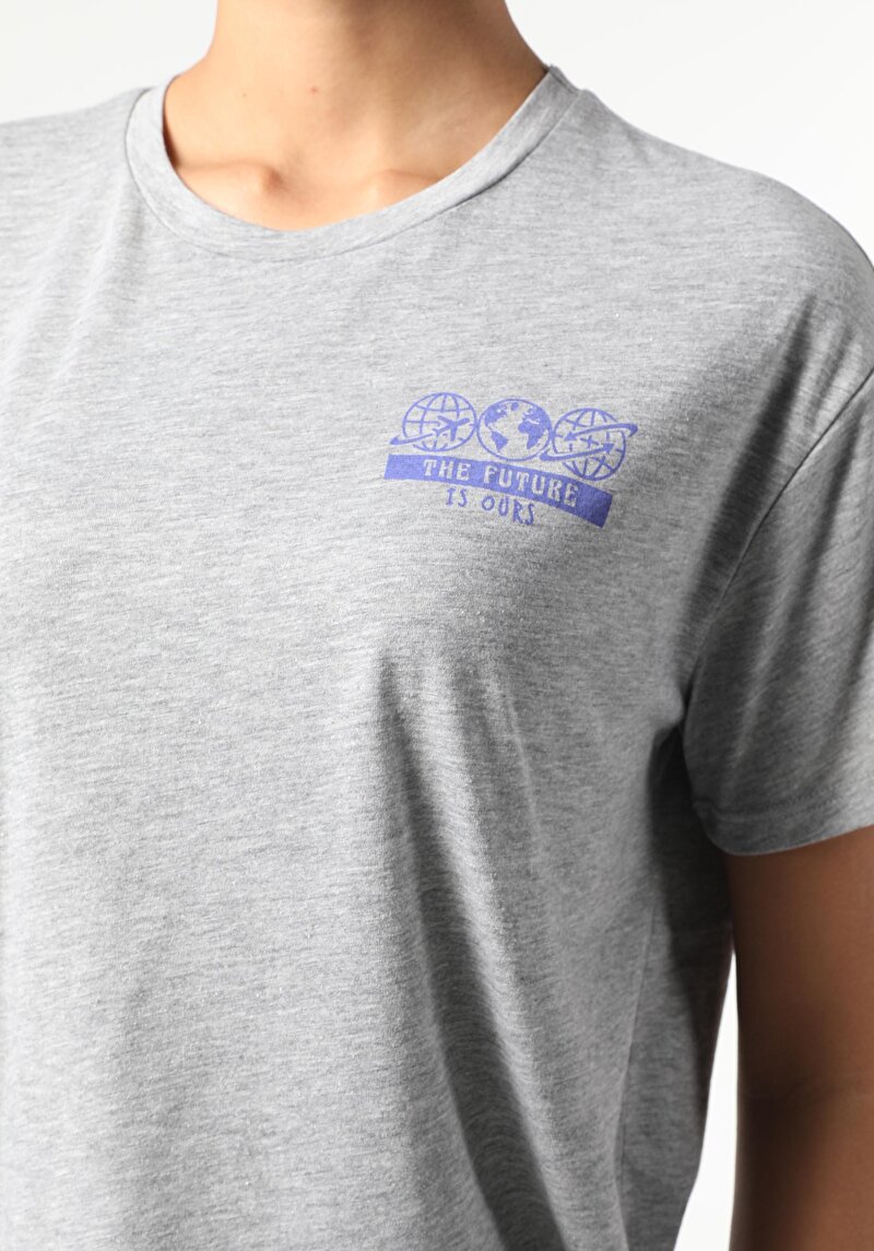 Показати інформацію про Футболка З Коротким Рукавом Жіноча Сіра  Cl1056377