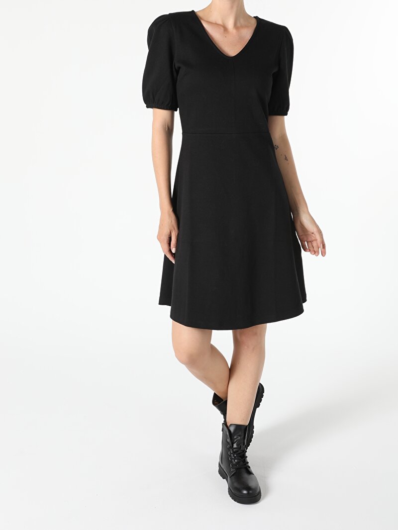 Показати інформацію про Сукня Жіноча Чорна  Cl1055231