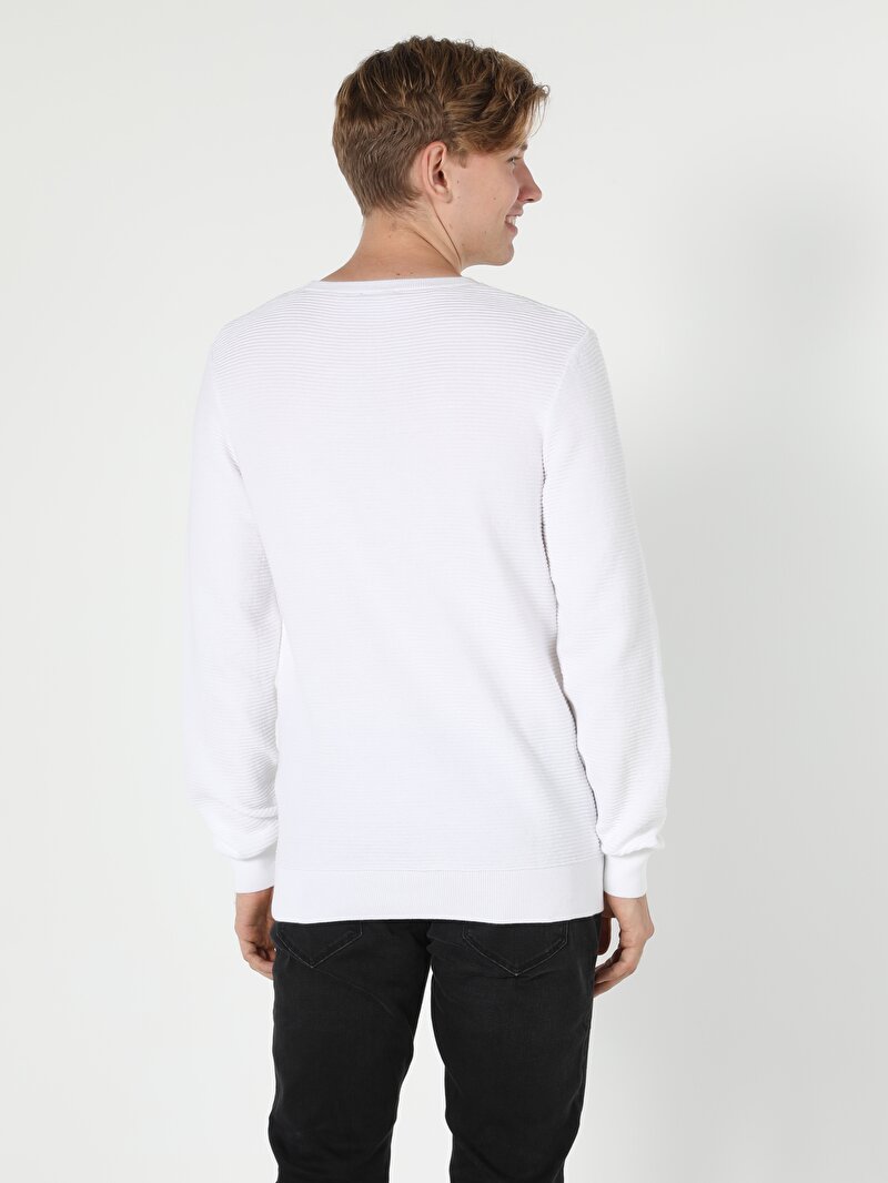 Показати інформацію про Светр Чоловічий Білий  Cl1056030