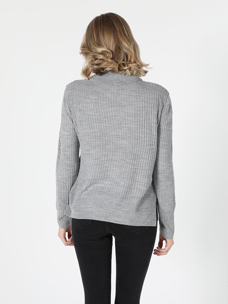 Показати інформацію про Светр Жіночий Сірий  Cl1055850