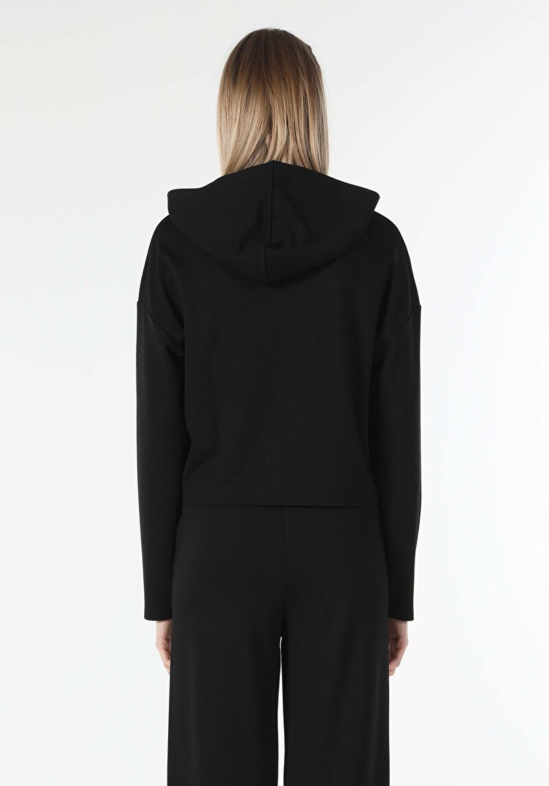 Показати інформацію про Футболка З Довгим Рукавом Жіноча Чорна  Cl1058515