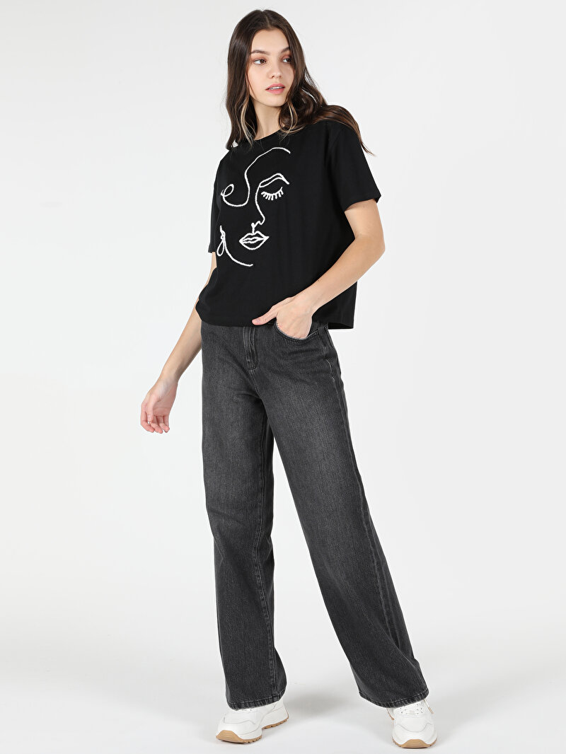 Показати інформацію про Футболка З Коротким Рукавом Жіноча Чорна  Cl1062565