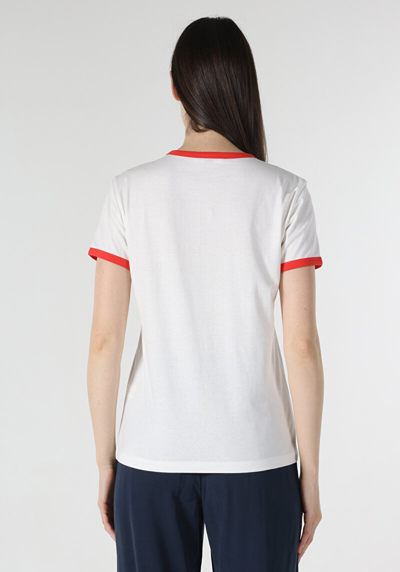 Показати інформацію про Футболка З Коротким Рукавом Жіноча Біла  Cl1063300