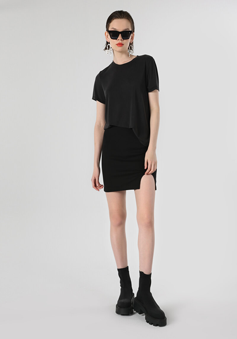 Показати інформацію про Футболка З Коротким Рукавом Жіноча Чорна  Cl1063418