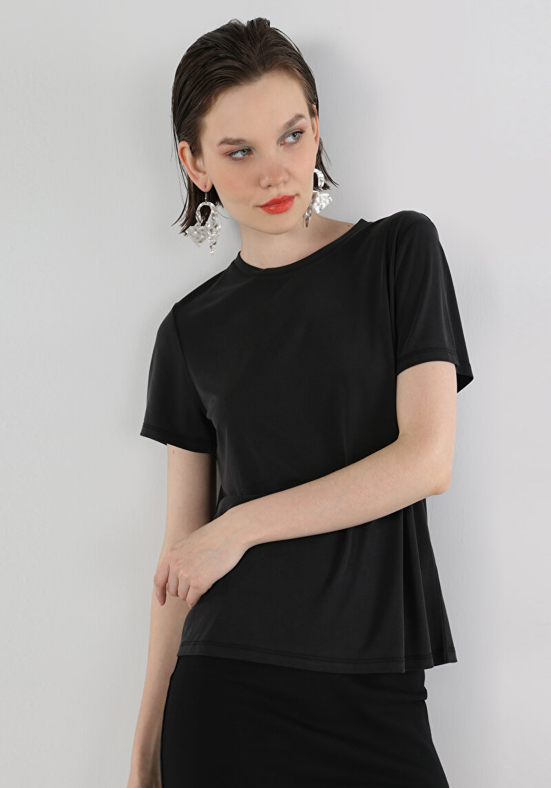 Показати інформацію про Футболка З Коротким Рукавом Жіноча Чорна  Cl1063418