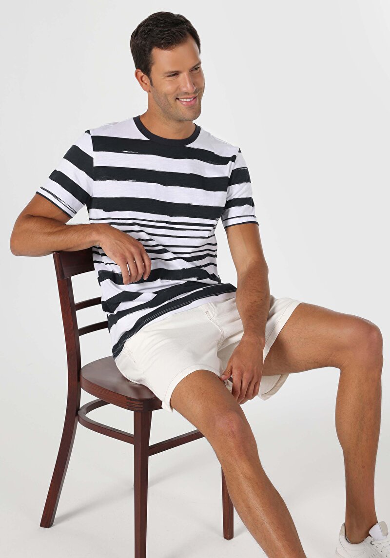 Зображення Футболка З Коротким Рукавом Чоловіча Біла  Cl1063685